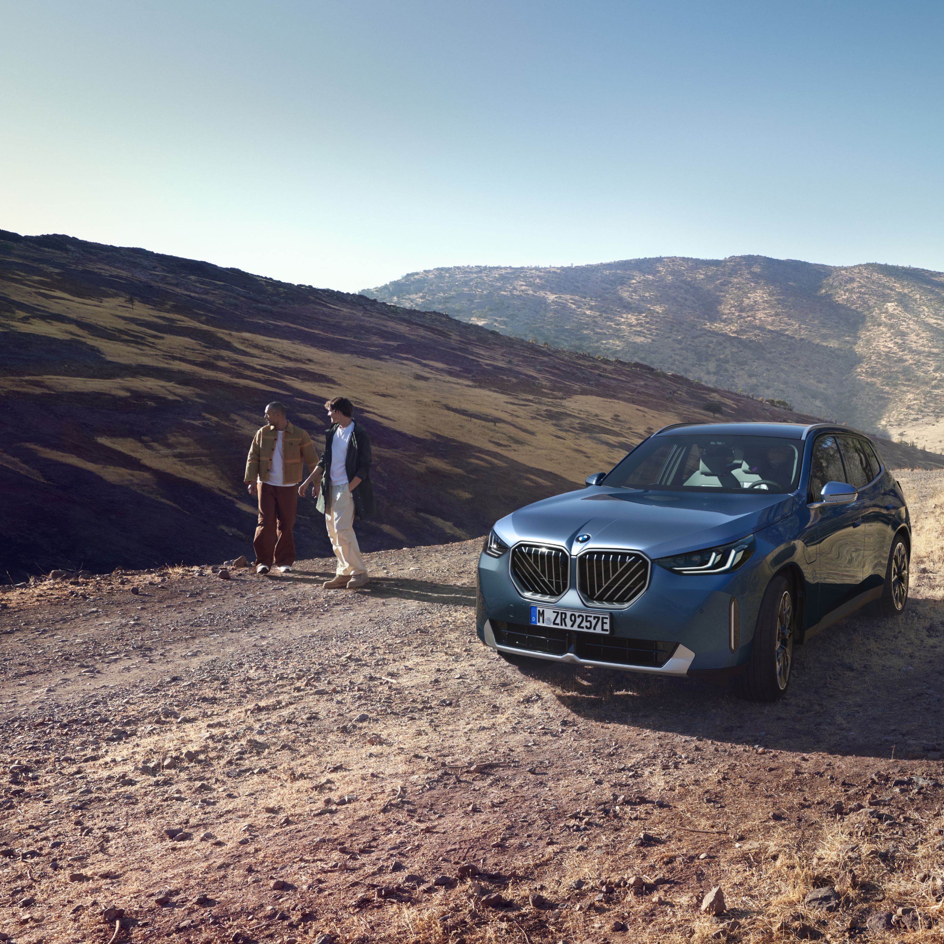 Język formy w BMW X3 SUV hybryda plug-in