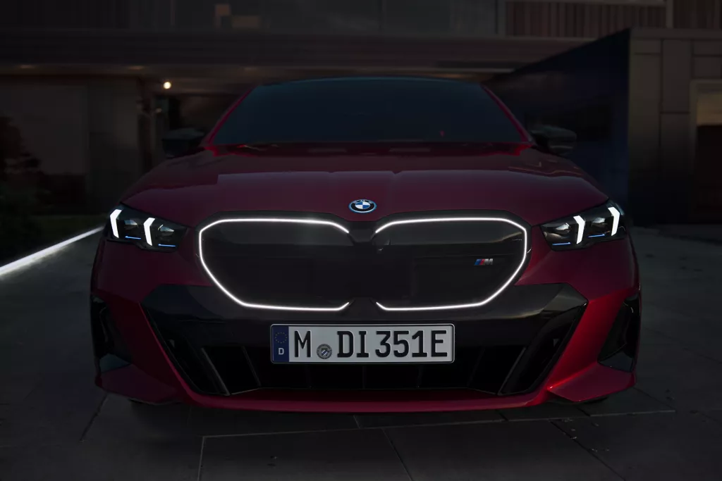 BMW i5 M60 xDrive (G60) : modèles, caractéristiques techniques et prix