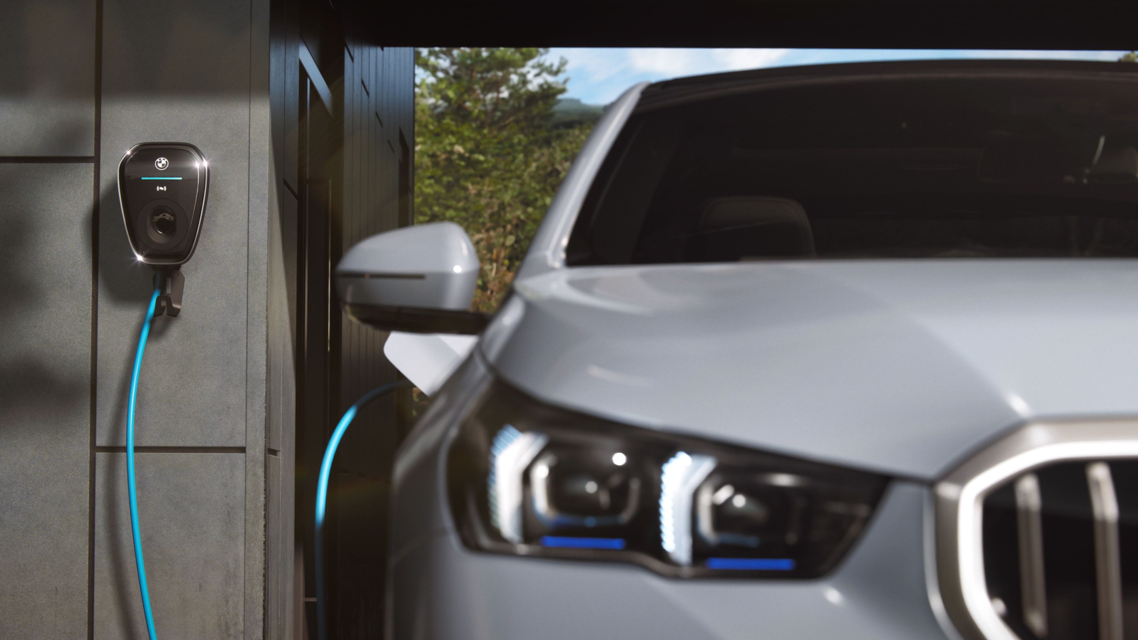 Home Charging BMW 5 Series Sedan G60 PHEV