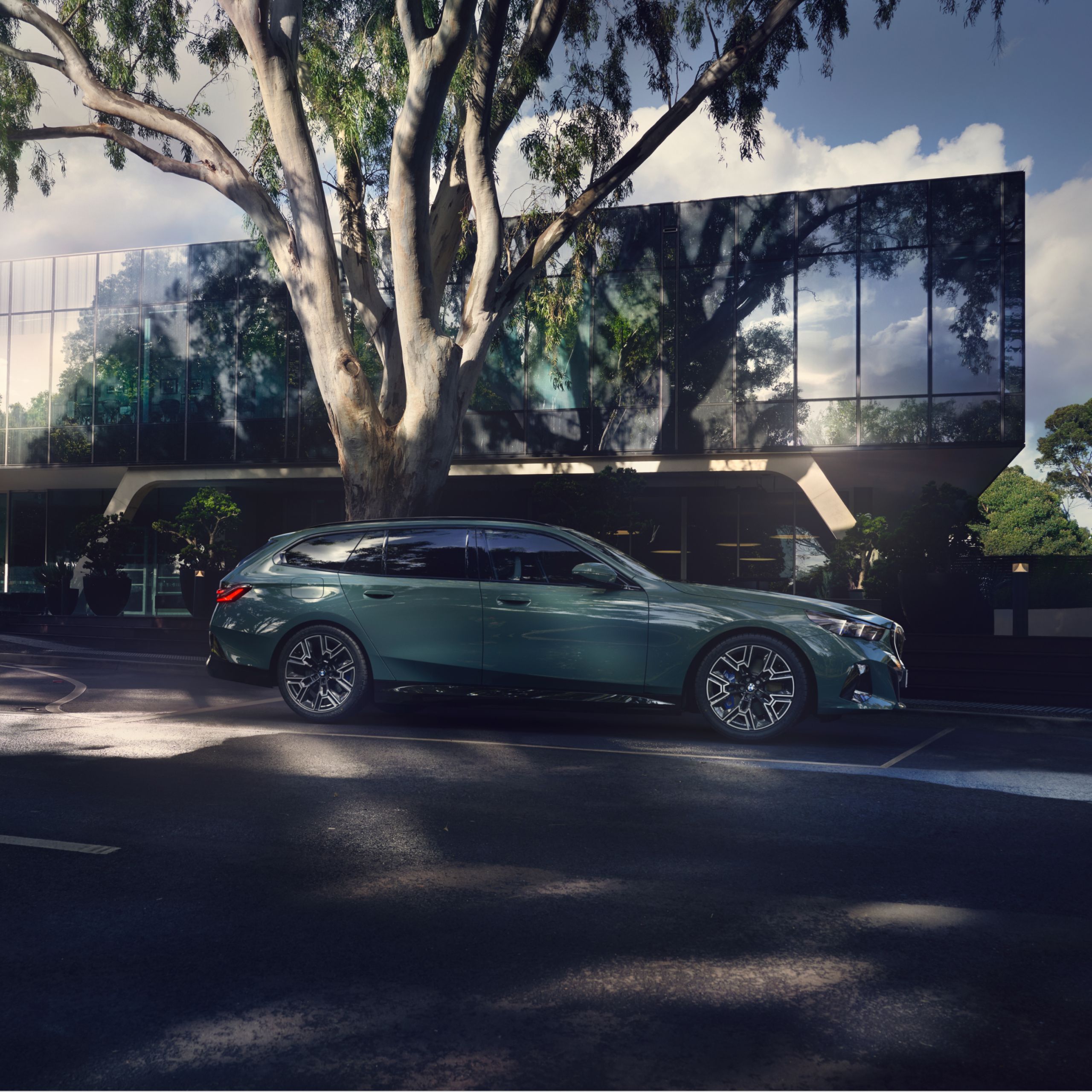 BMW i5 Touring Finanzierung und Leasing