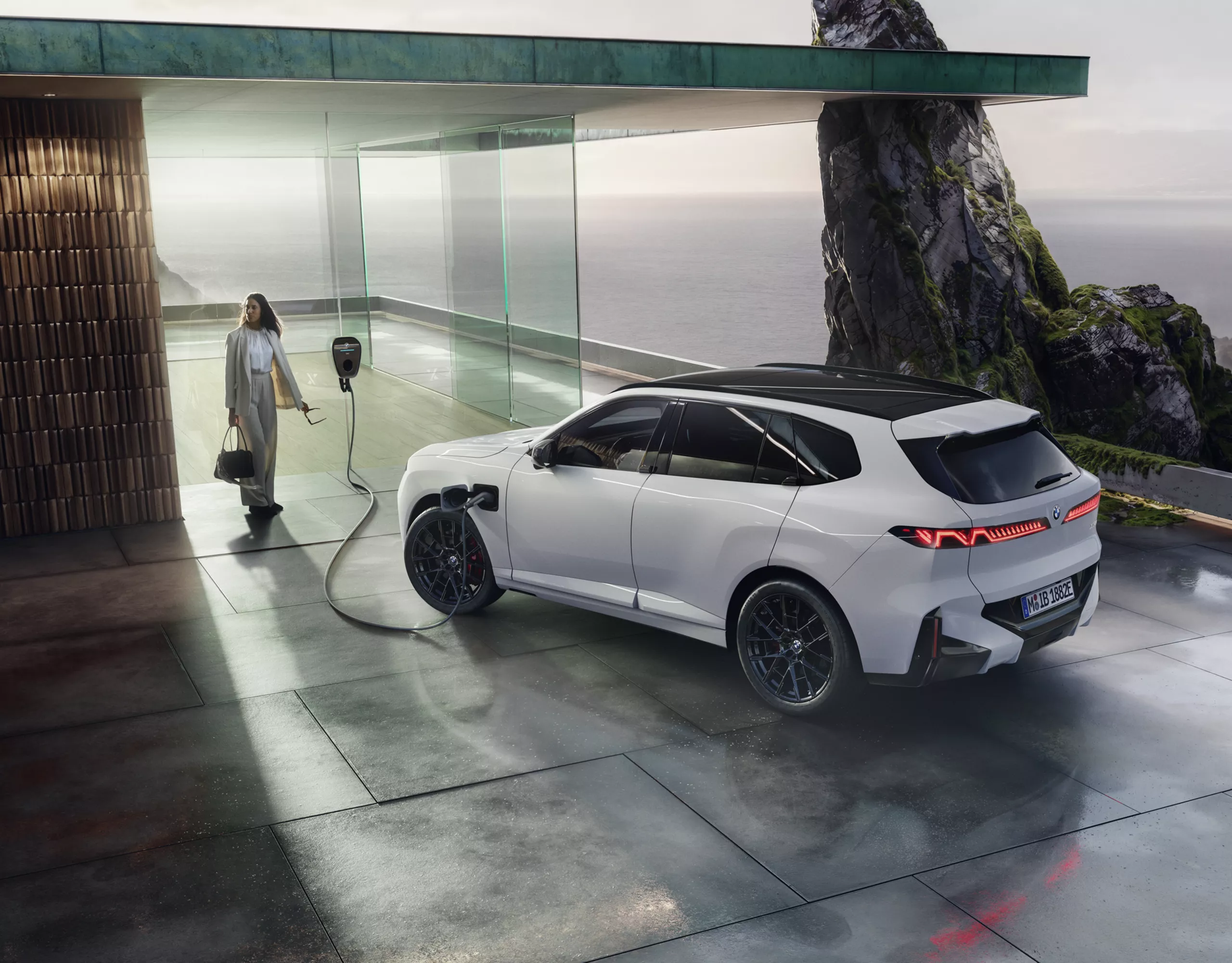 BMW X5 uzlādējamais hibrīdauto, BMW Charging