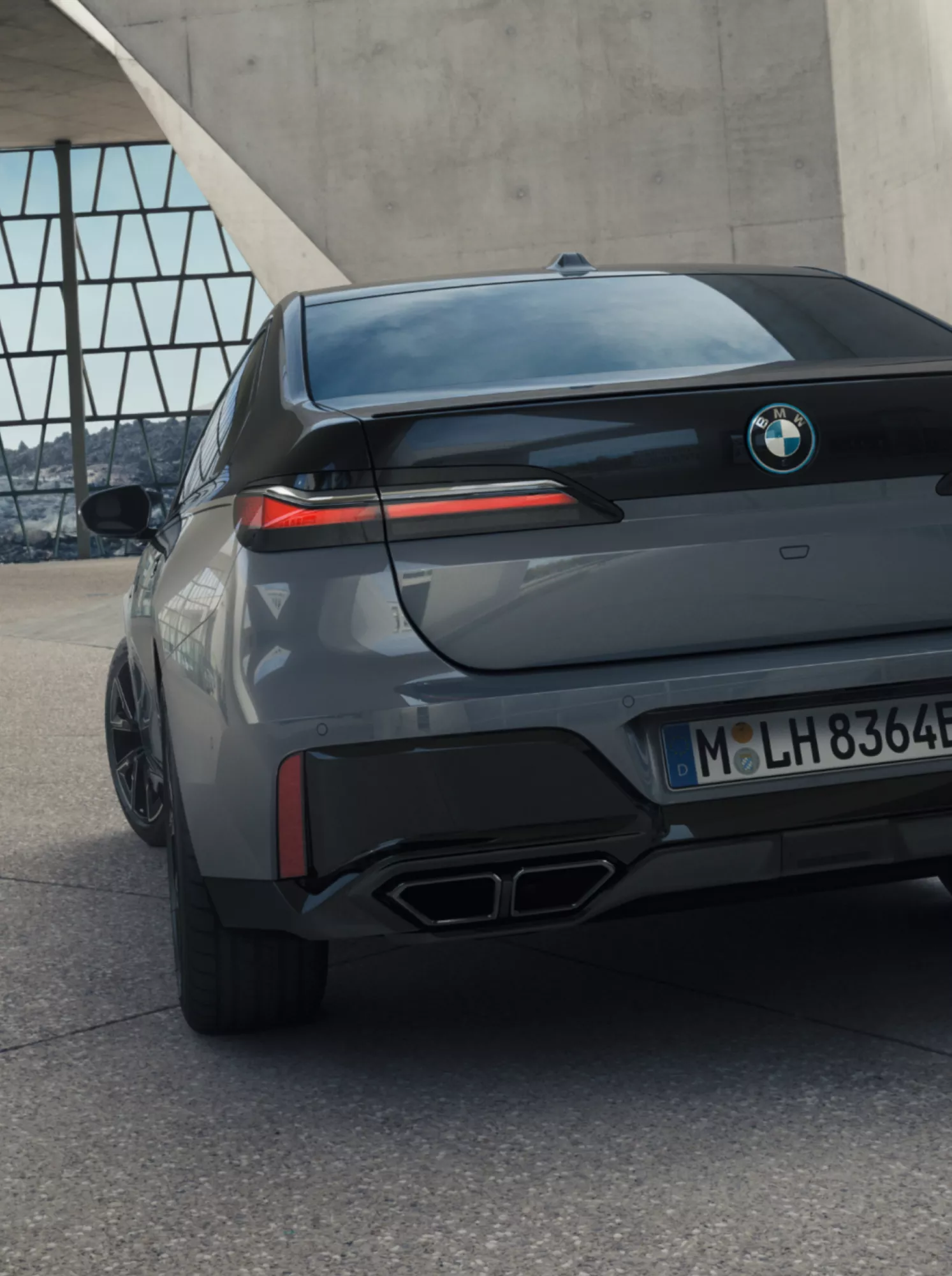 รถยนต์ BMW 7 Series M - ข้อเสนอทางการเงินและการเช่าซื้อ