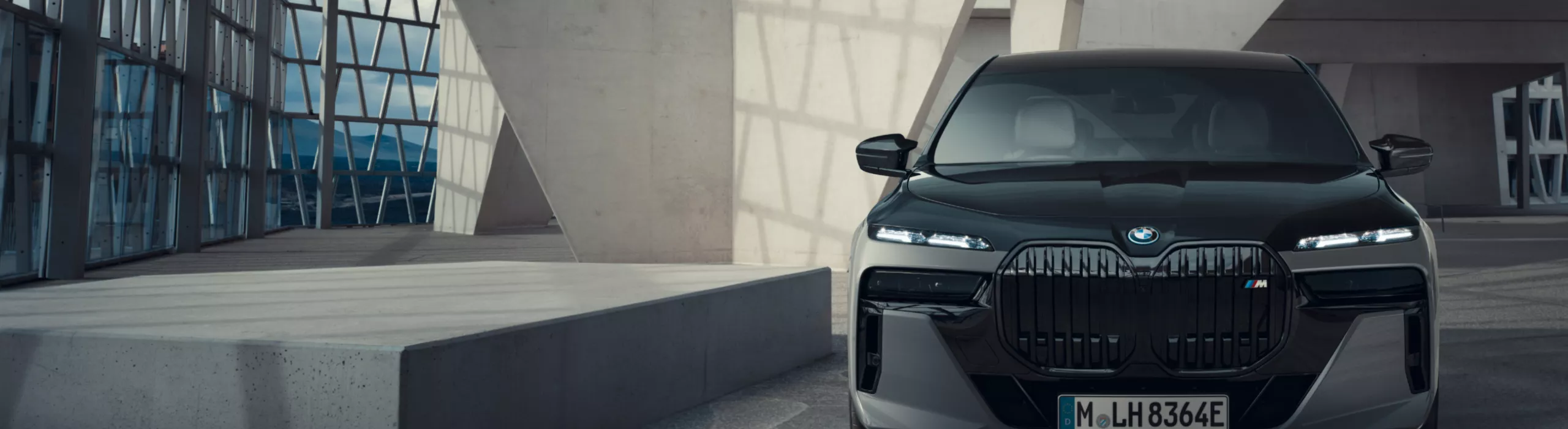 BMW M760e xDrive