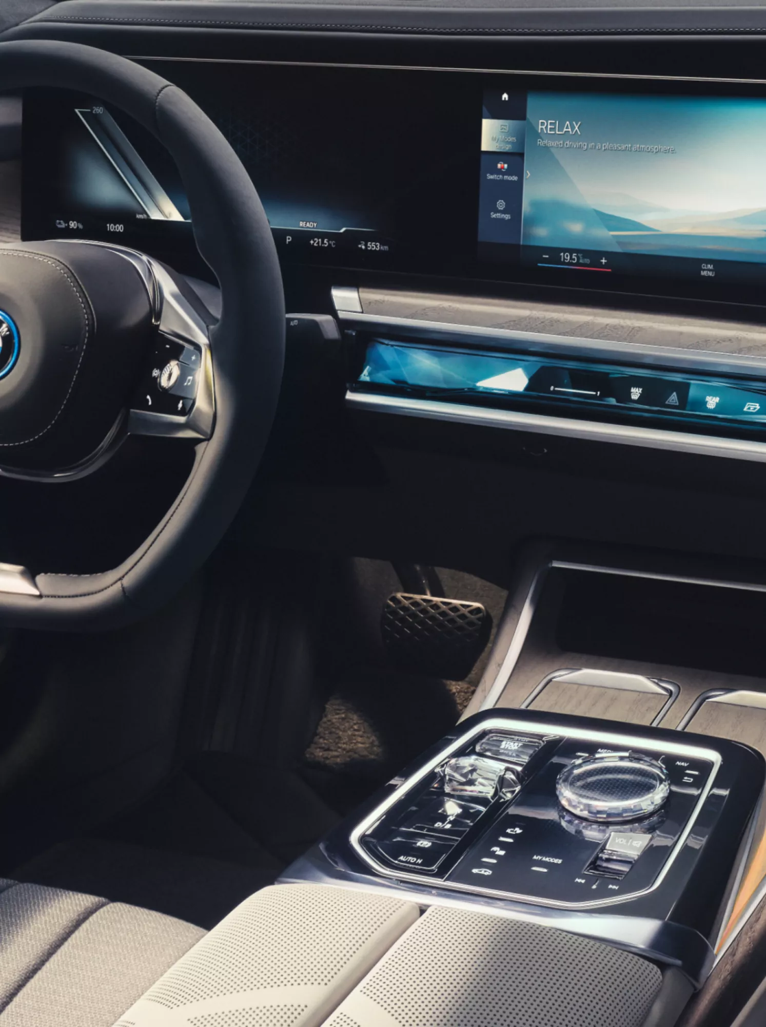 BMW i7 Sedan fully electric drive concept
