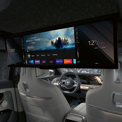 BMW i7, arka koltuk eğlencesi