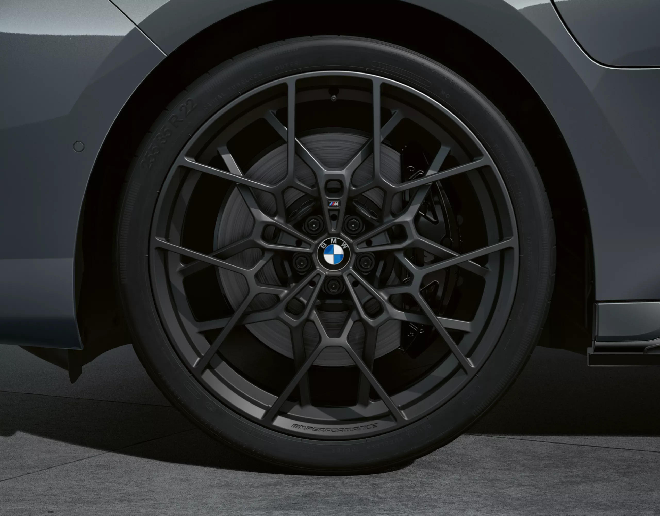 BMW 7シリーズ セダン：22インチ M 鍛造ホイール・クロススポーク・スタイリング912M