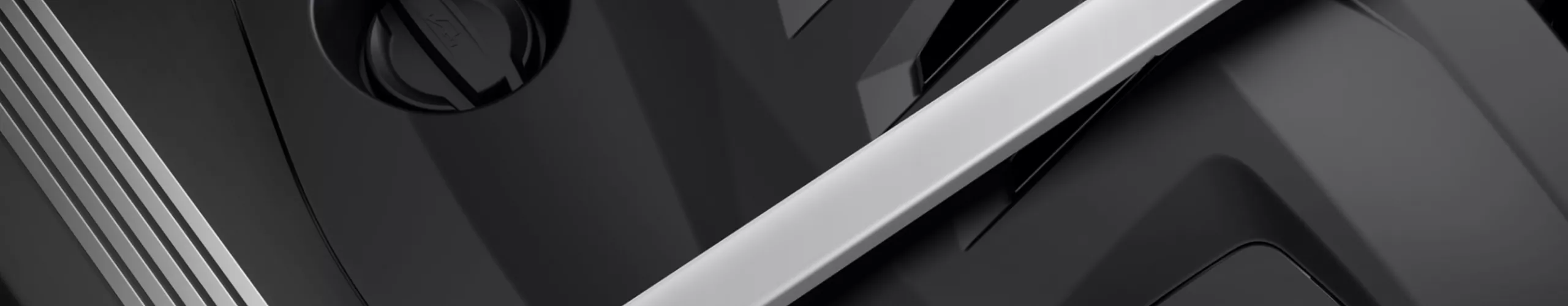 BMW variklio gaubtas.