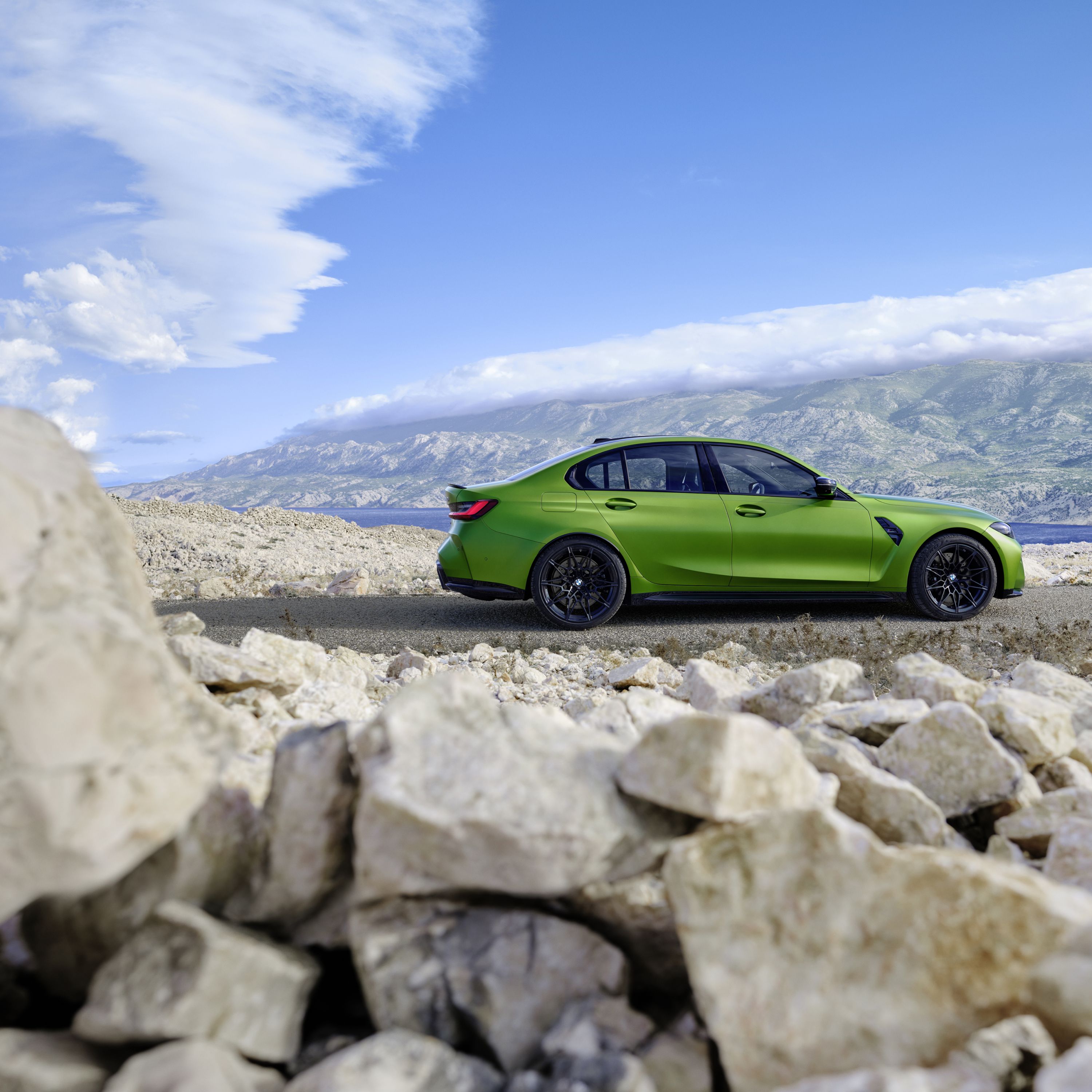 BMW M3 Competition Sedan in Frozen Tampa Bay Green Exterieur View