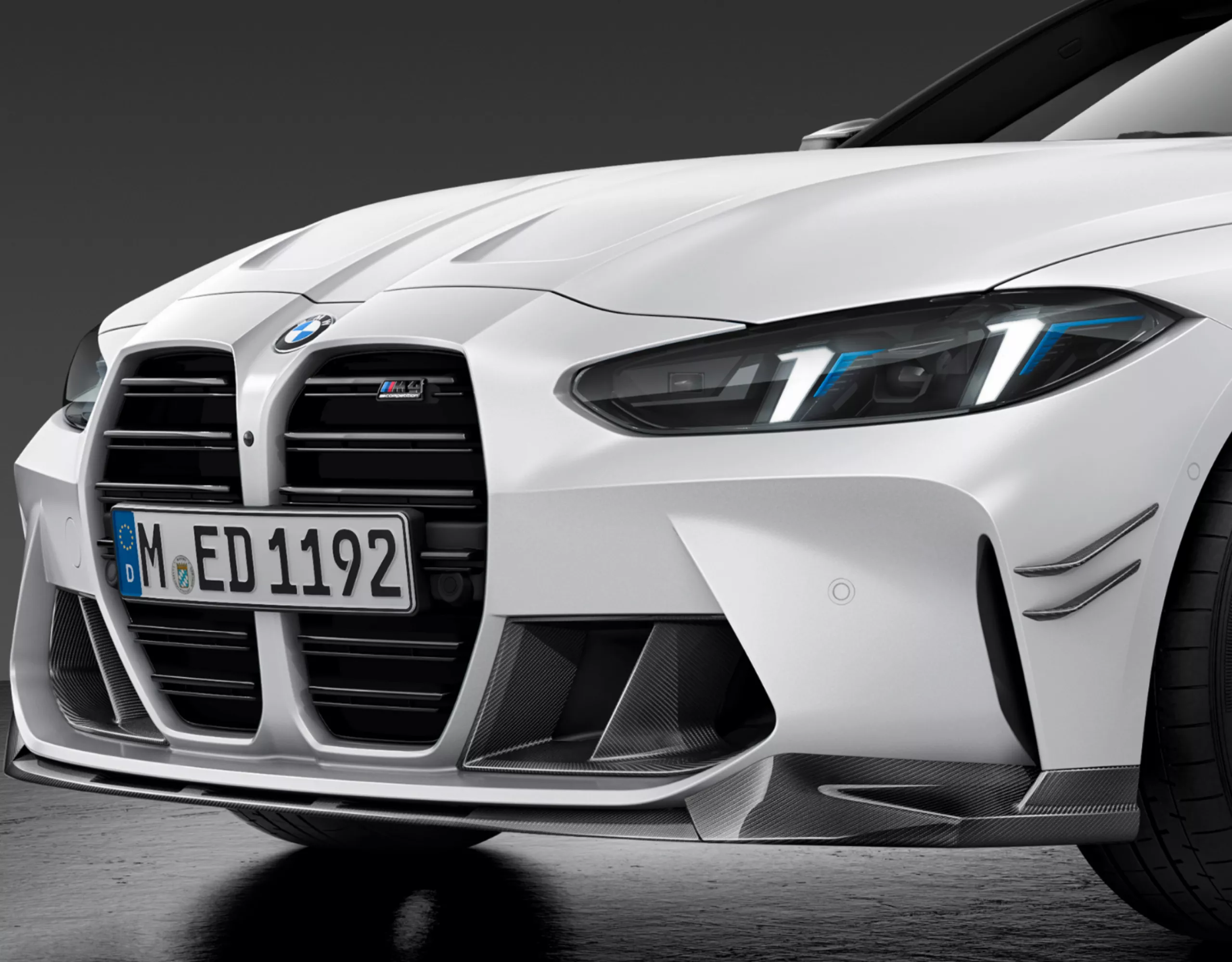 BMW M4 Coupé M Performance front splitter carbon