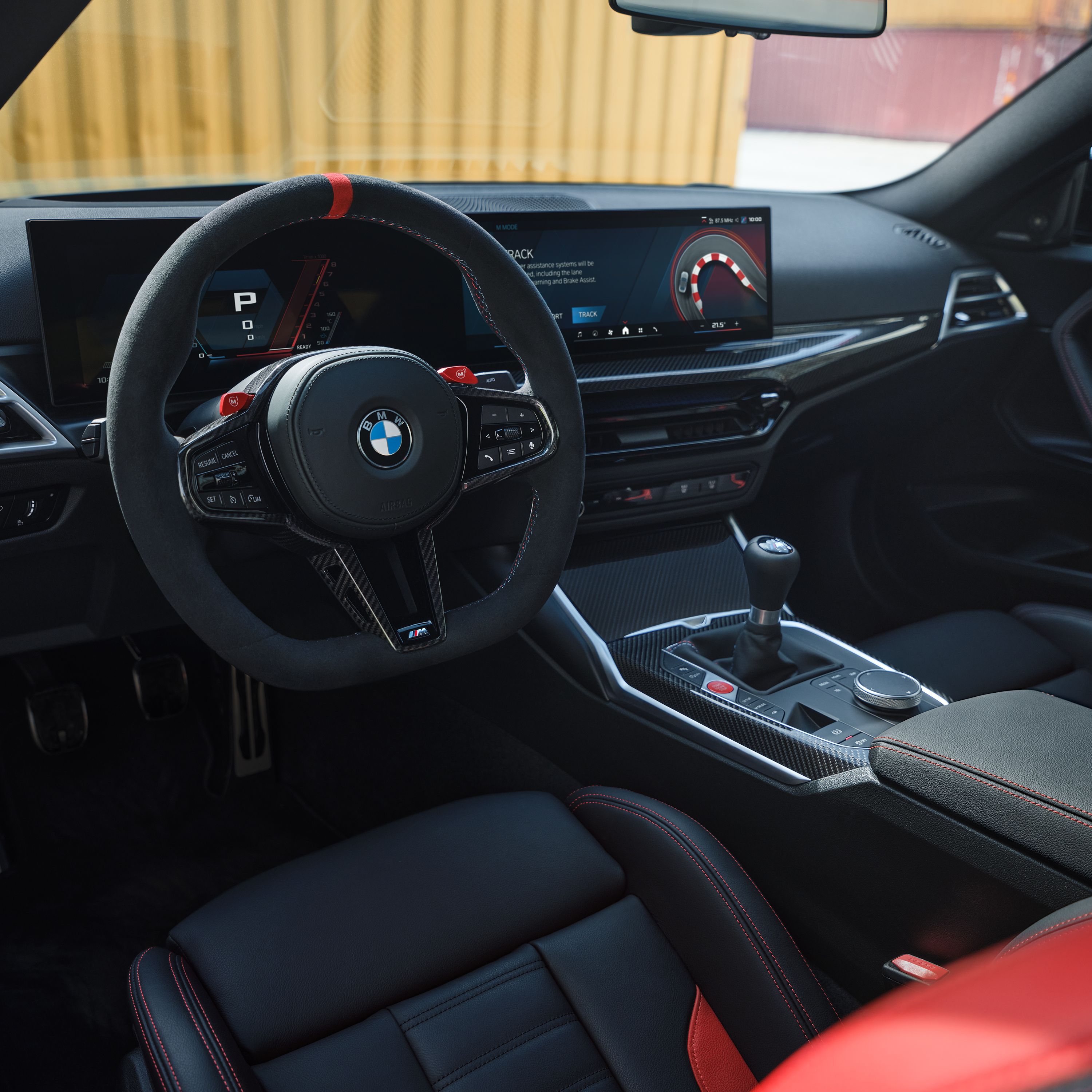 BMW M2 Coupé, BMW ConnectedDrive