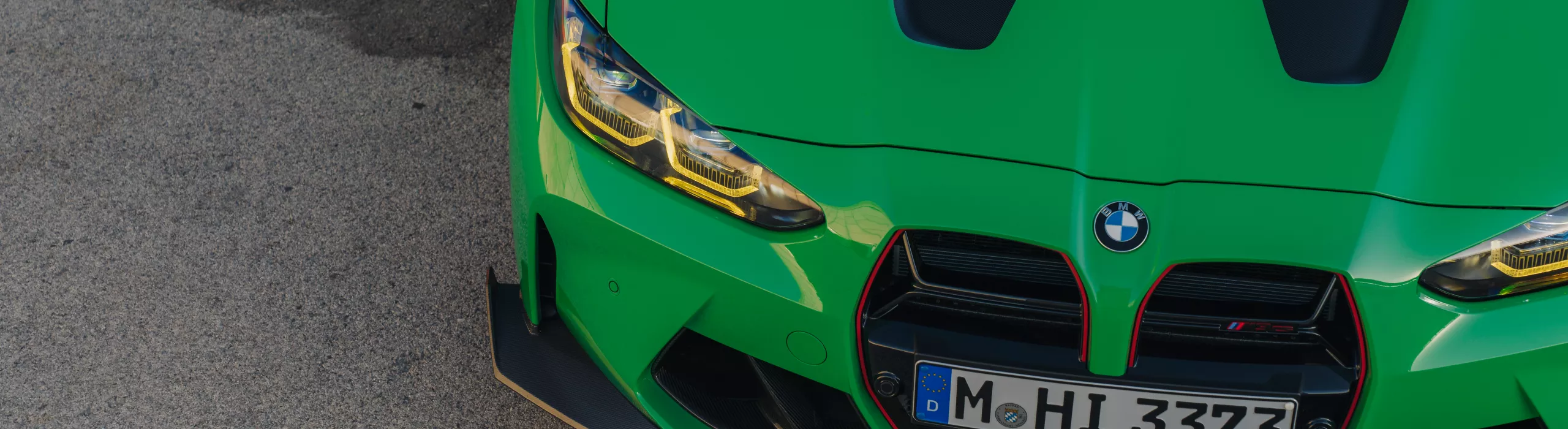 BMW M3 Competition Sedan สี Frozen Tampa Bay Green มุมมองภายนอก