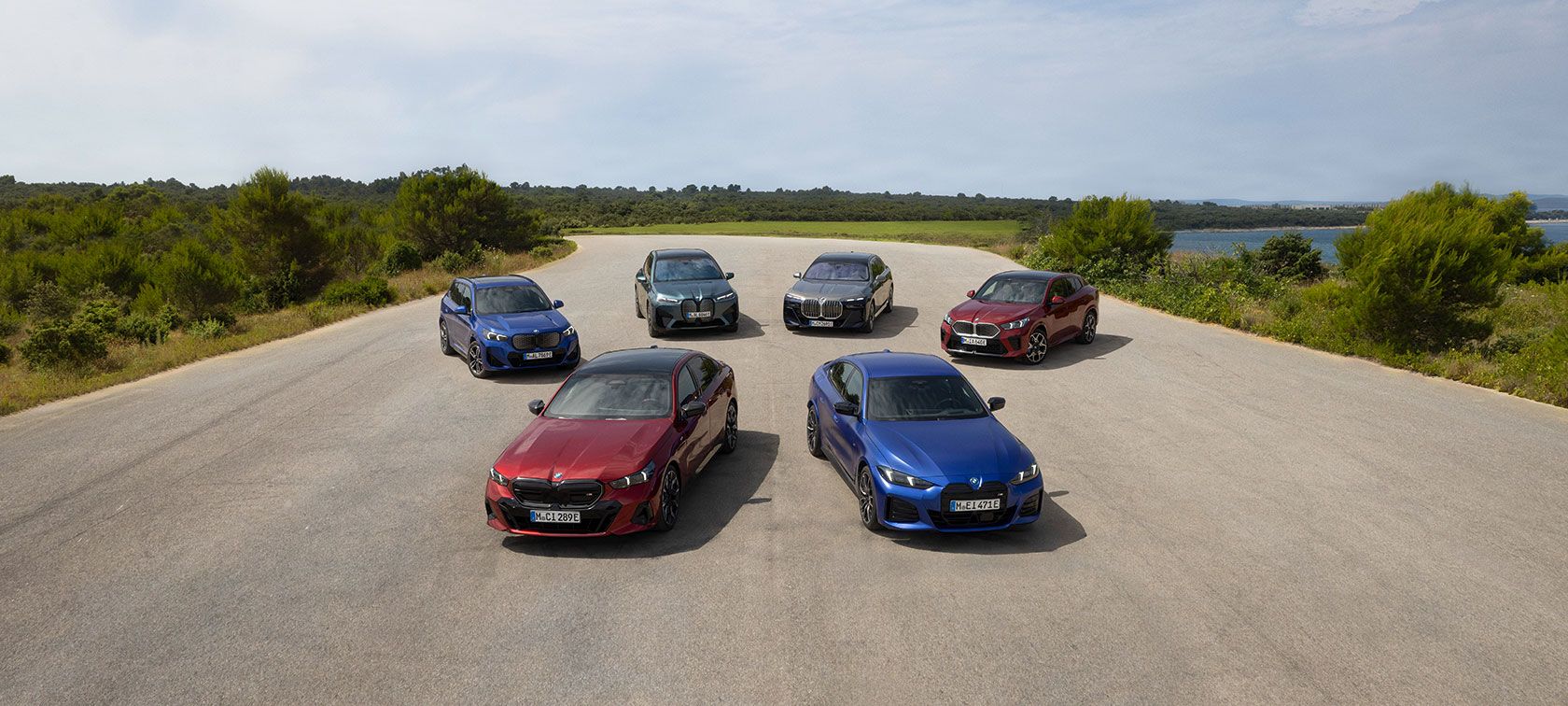 BMW Corporate Sales für Unternehmen und Firmenkunden Mann vor BMW