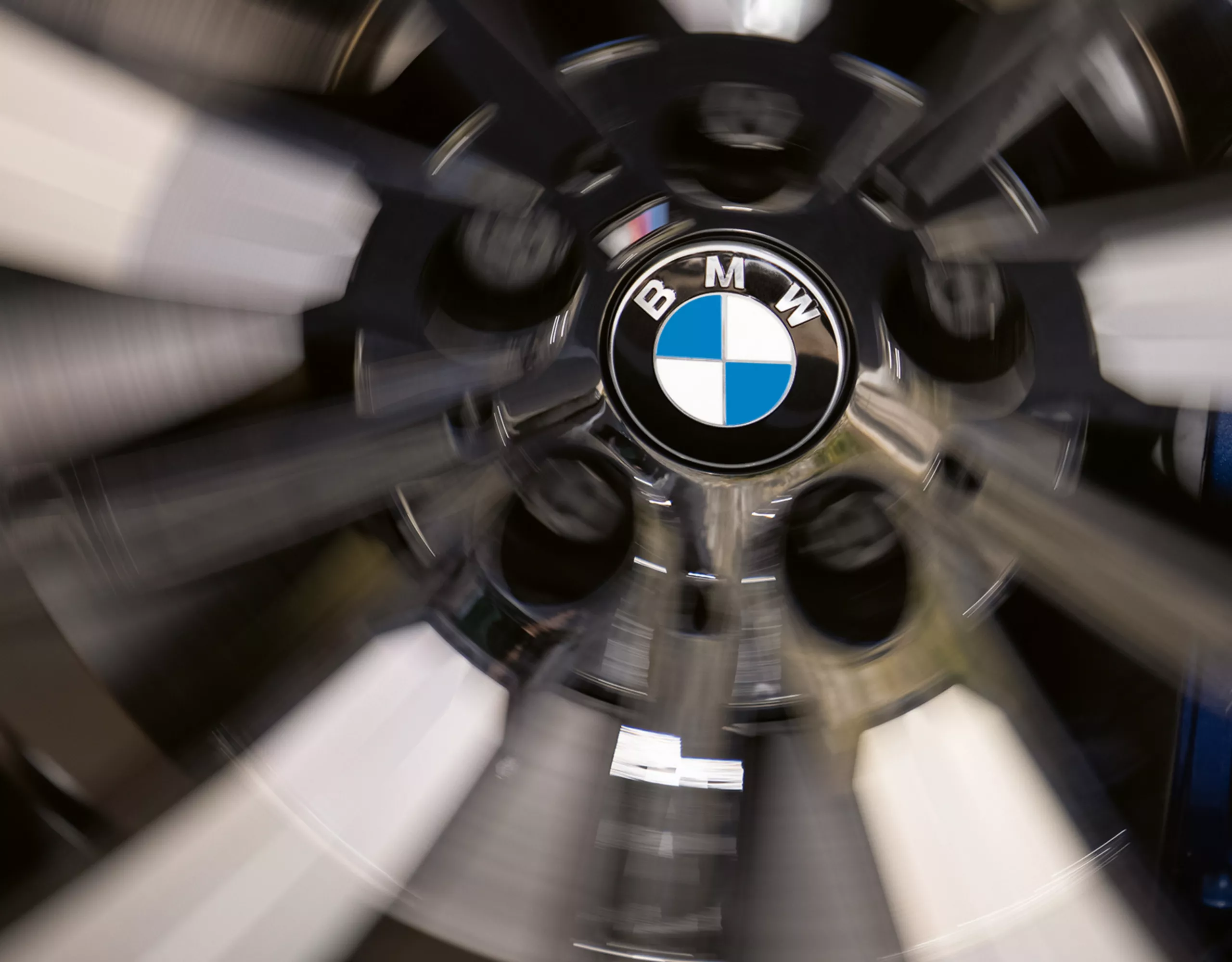 BMW floating hub caps