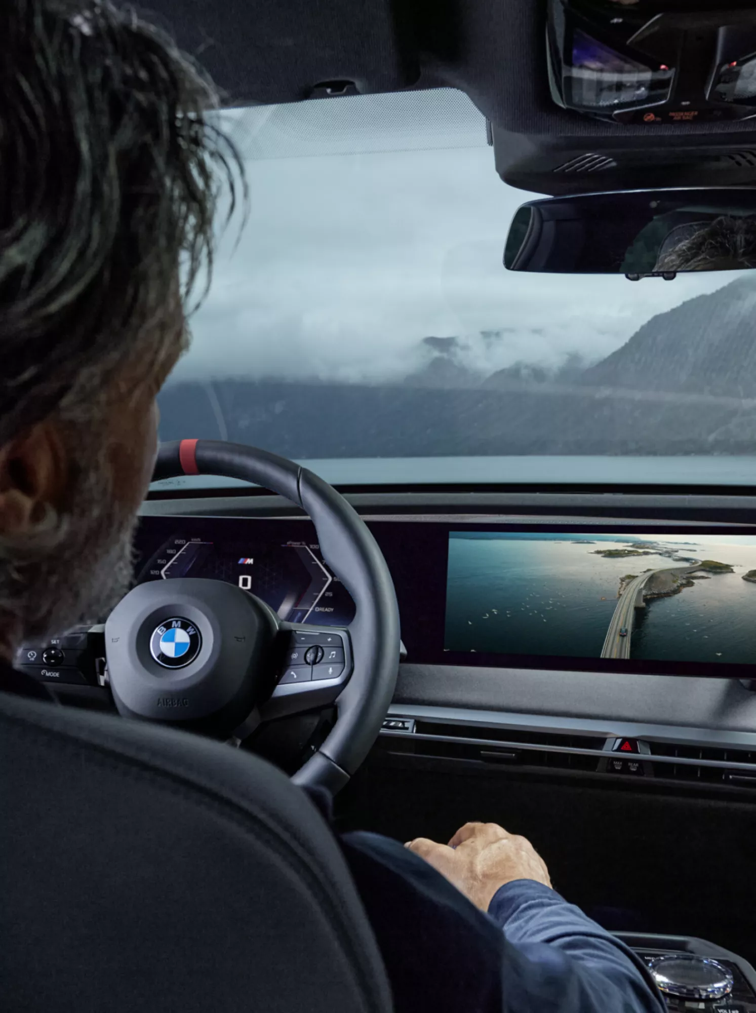 BMW iX M70 video streaming