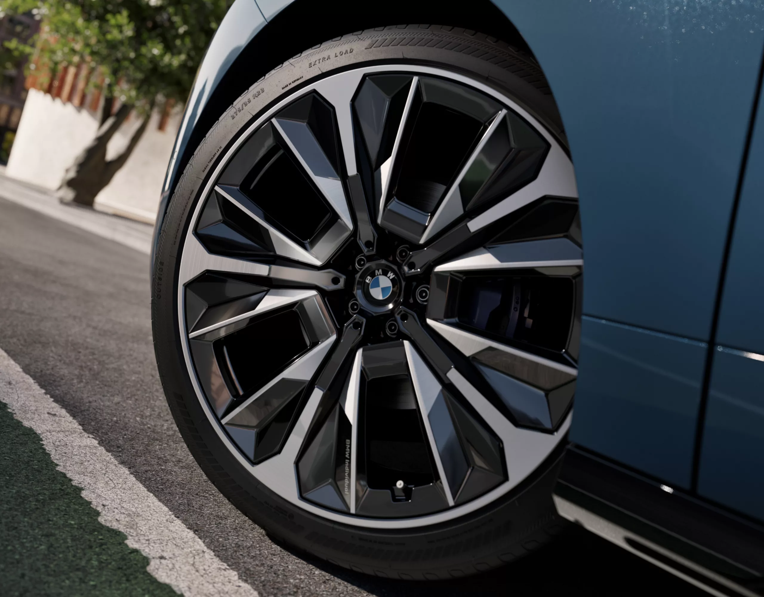ขอบล้อขนาด 23 นิ้วของ BMW iX