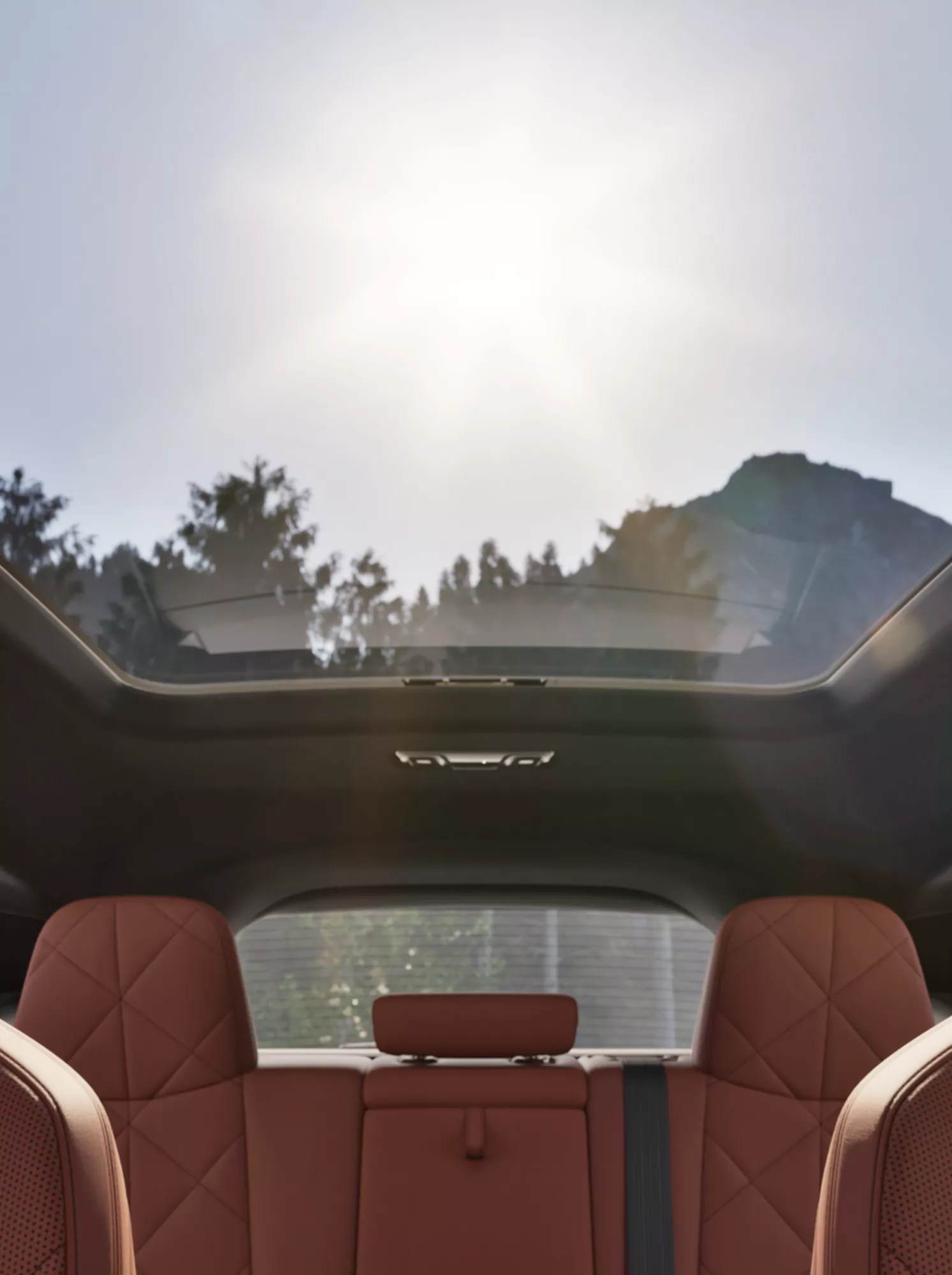 หลังคากระจกพาโนรามา Sky Lounge ของ BMW iX