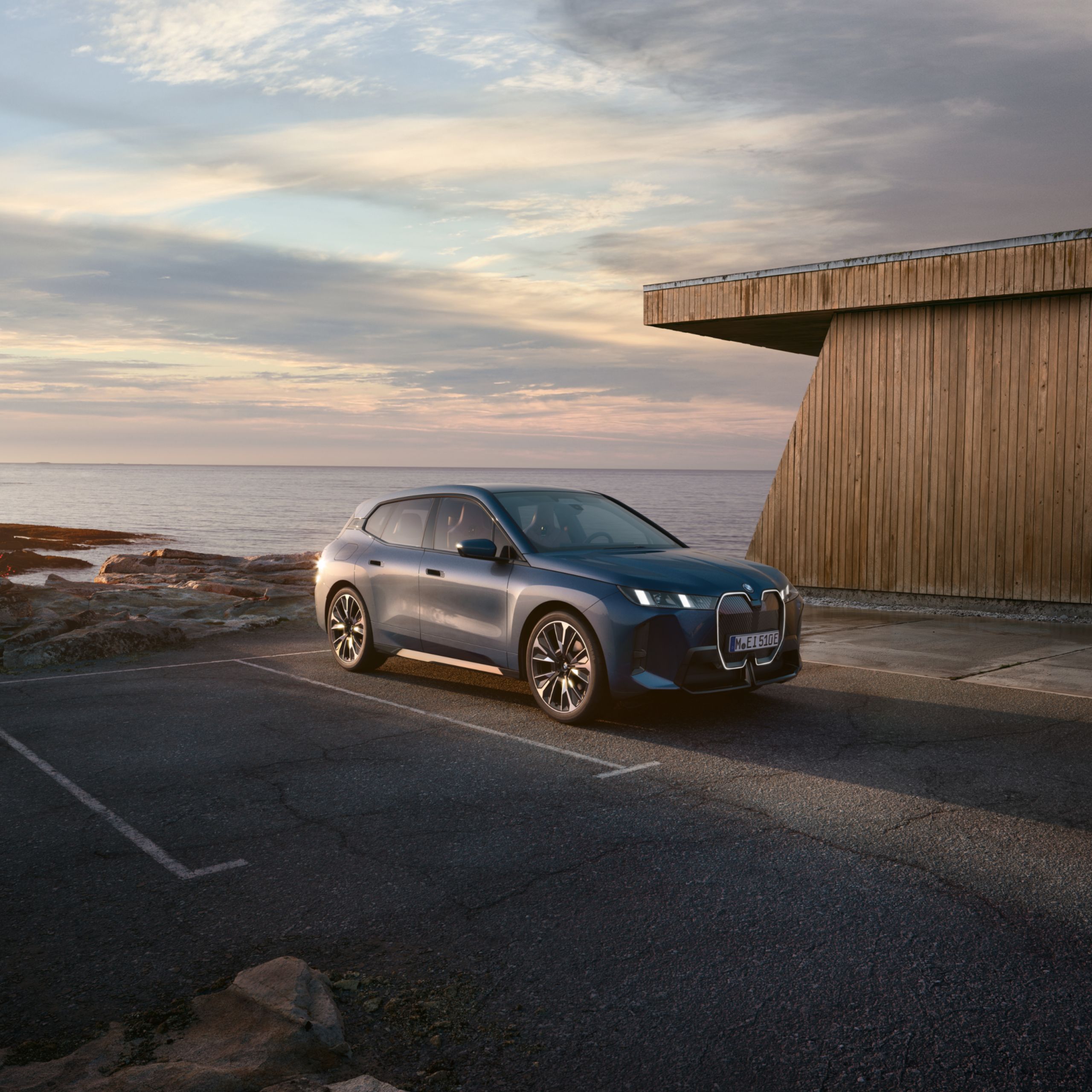 BMW iX, suspensión neumática adaptativa en los dos ejes