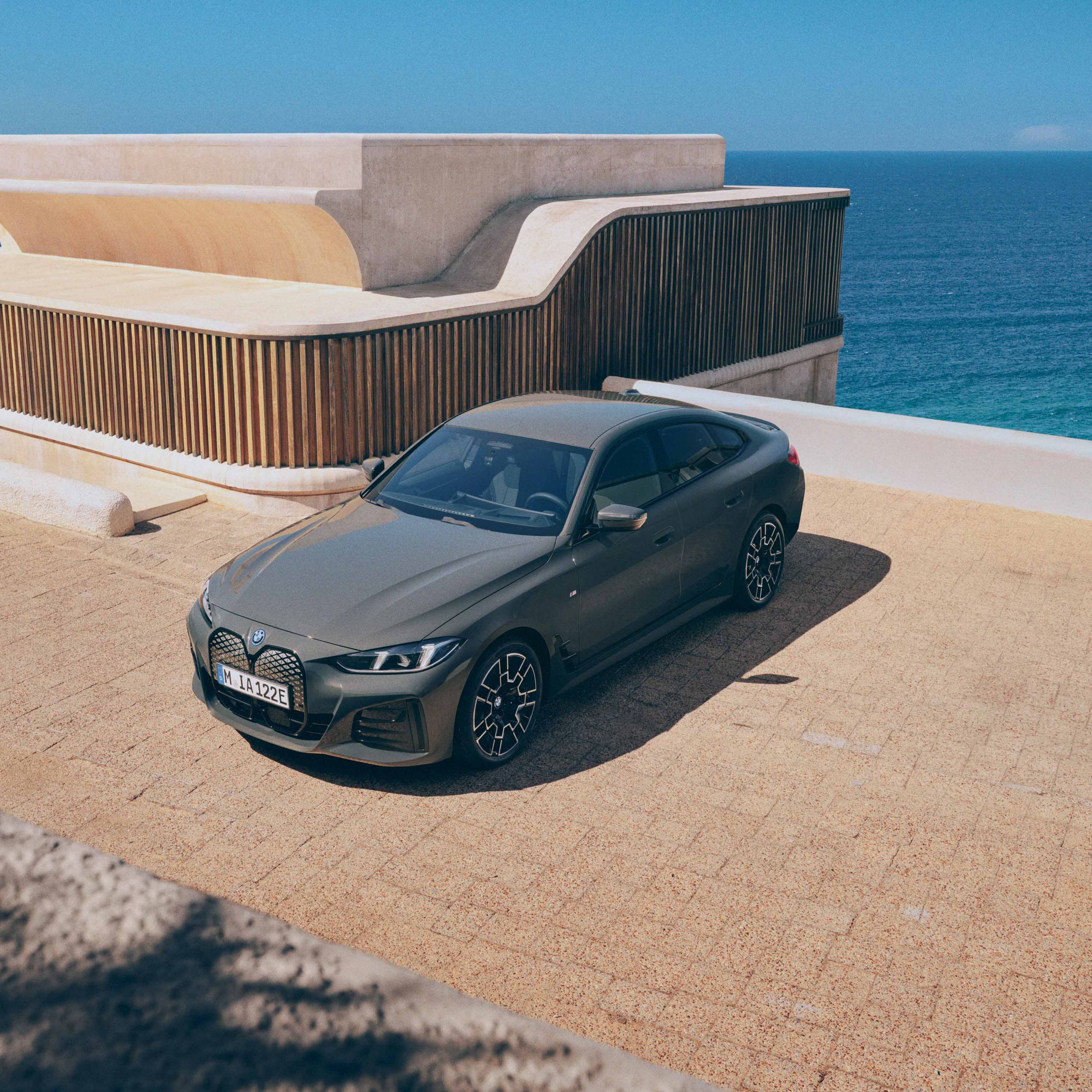 BMW iX2
