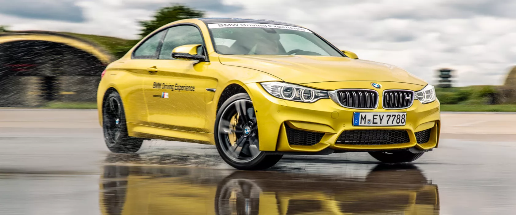 M Driving Experience.