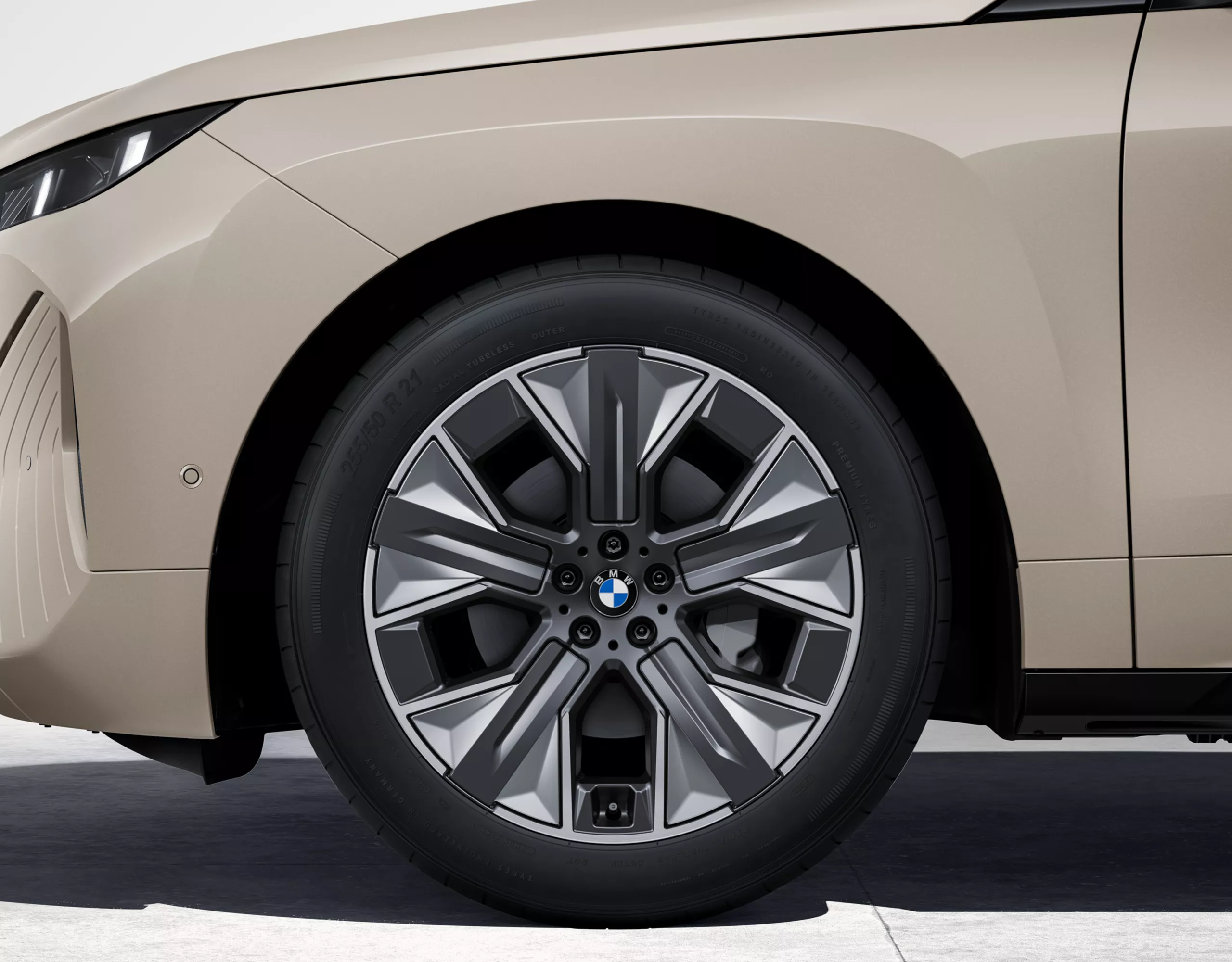 BMW iX 23" rims