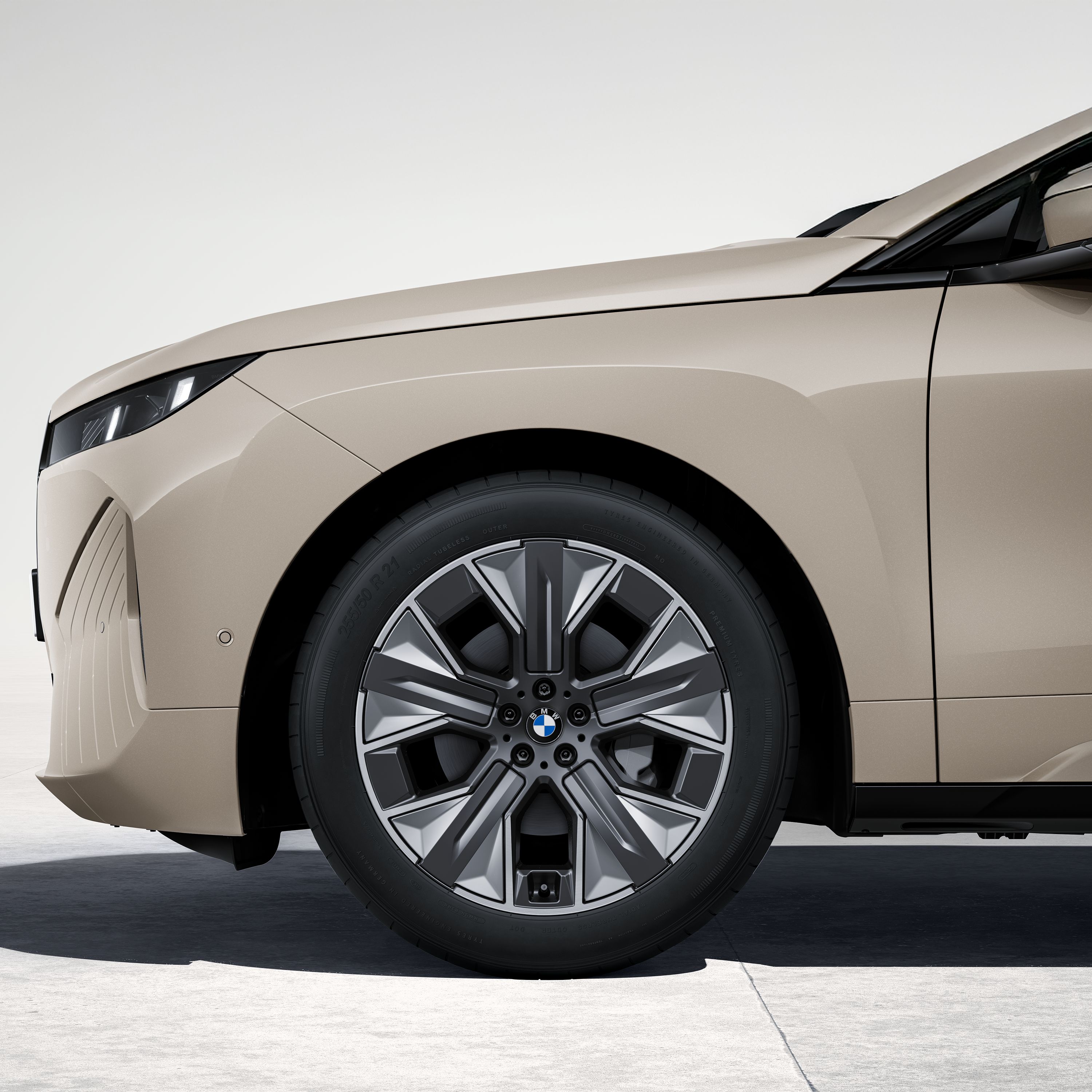 BMW iX 23" rims