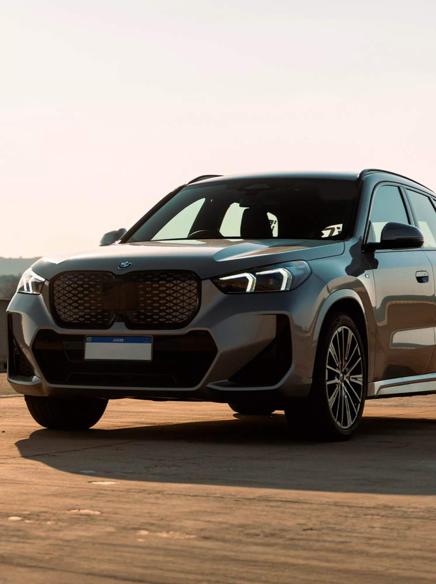 BMW iXi Premium Selection.