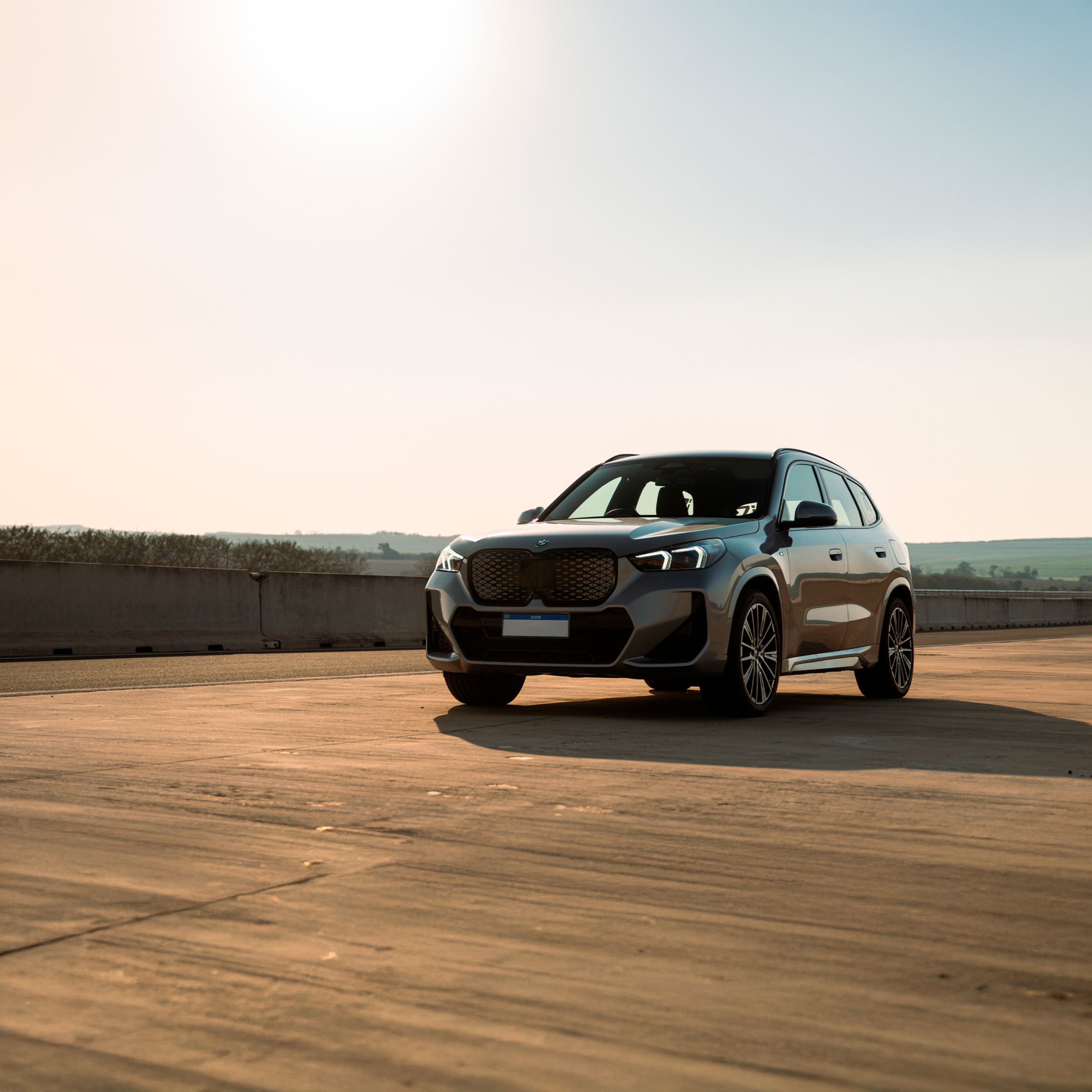 BMW iXi Premium Selection.