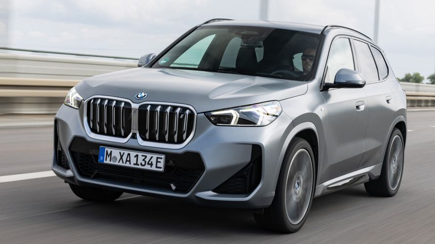 BMW iX1 xDrive30 M 스포츠 패키지