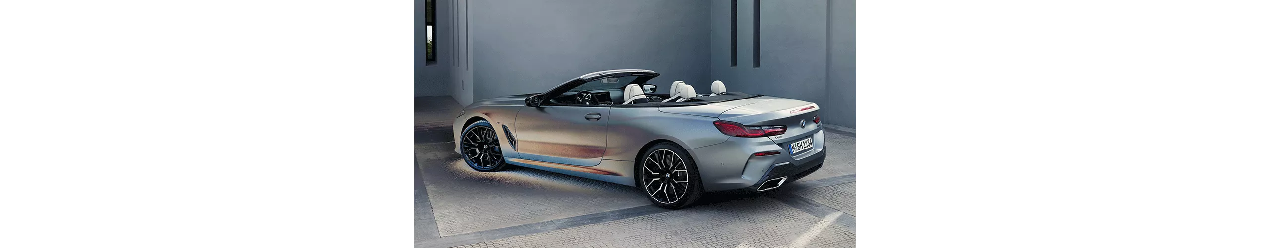 ホールインワン賞： BMW M850i xDrive カブリオレ