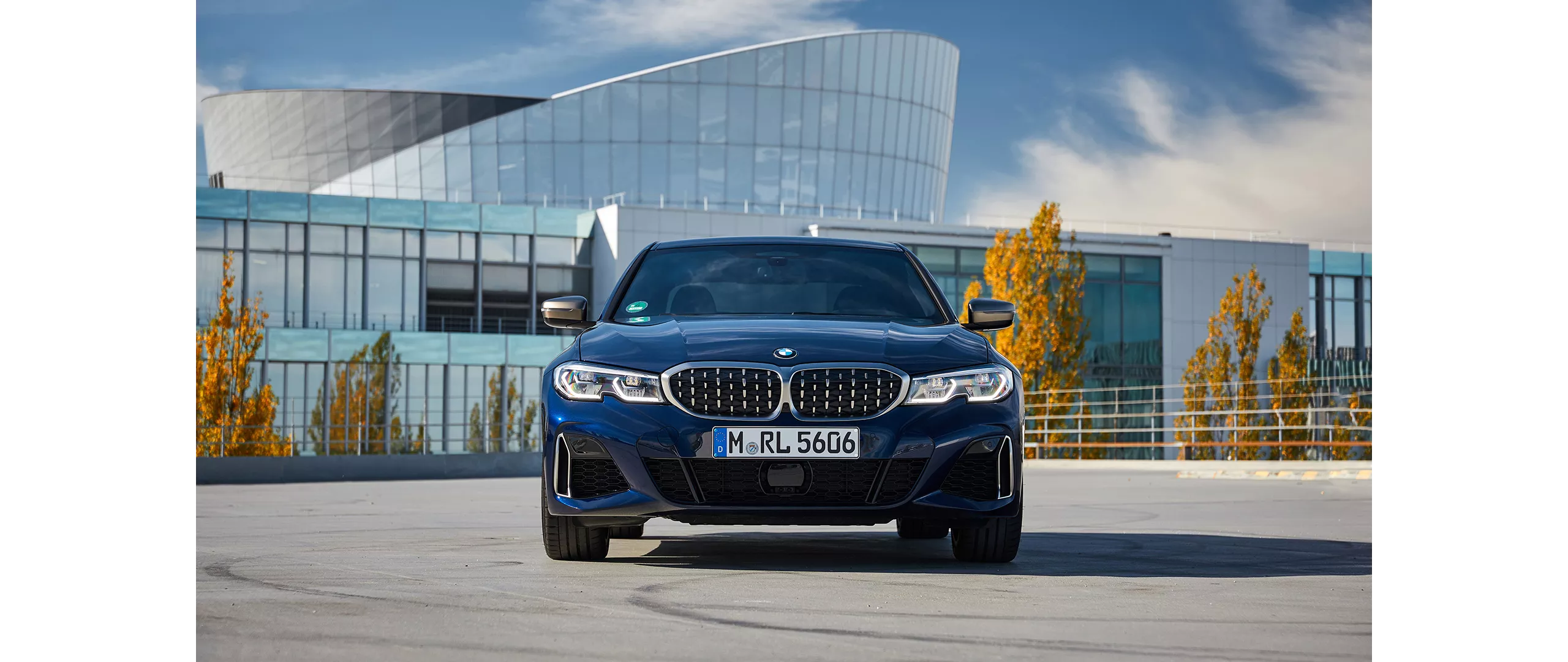 BMWキドニー・グリル、グリルの進化、フロント、BMWエンブレム、BMWグリル