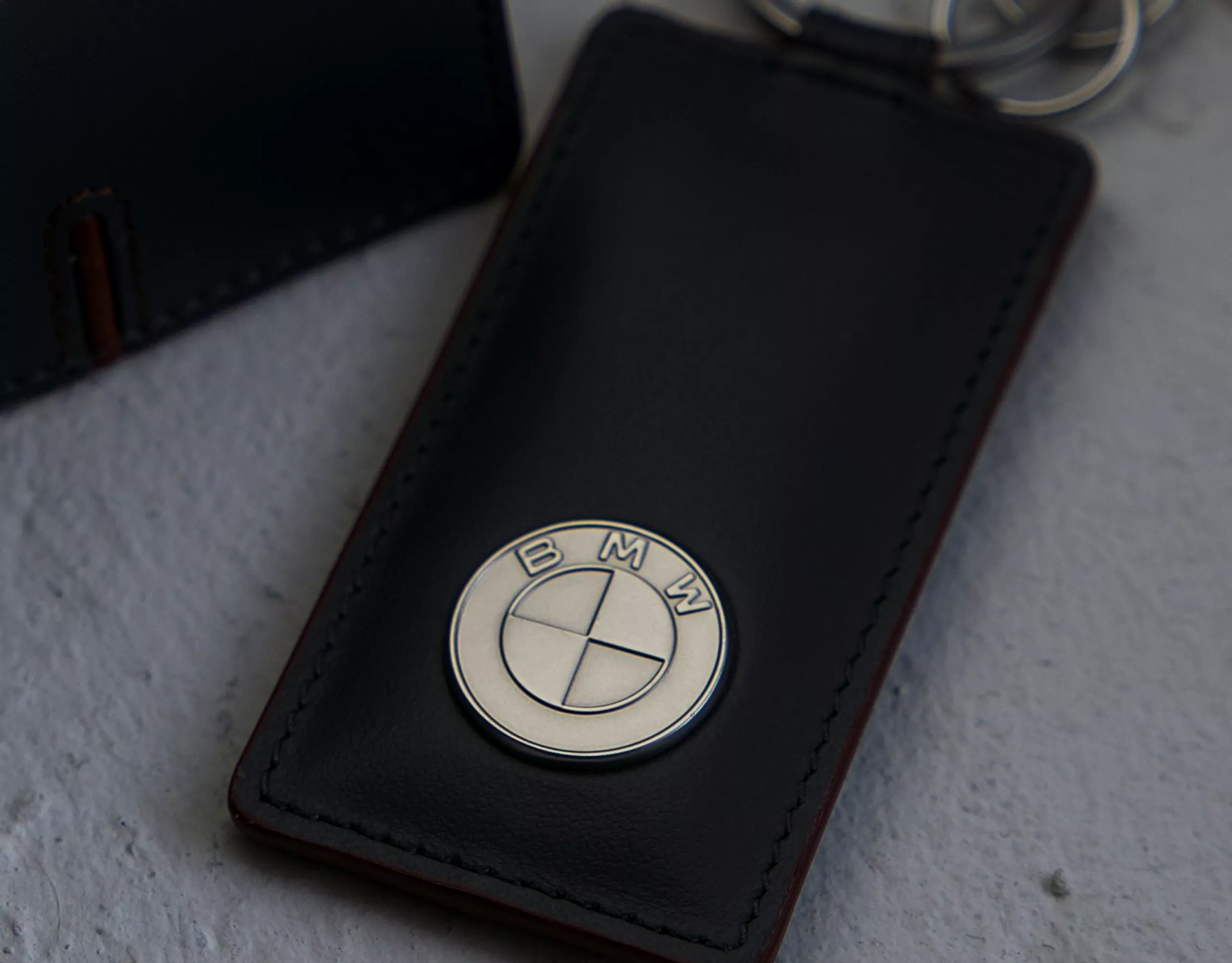 BMW Lifestyle BMWメタルロゴ付きレザーキーリング