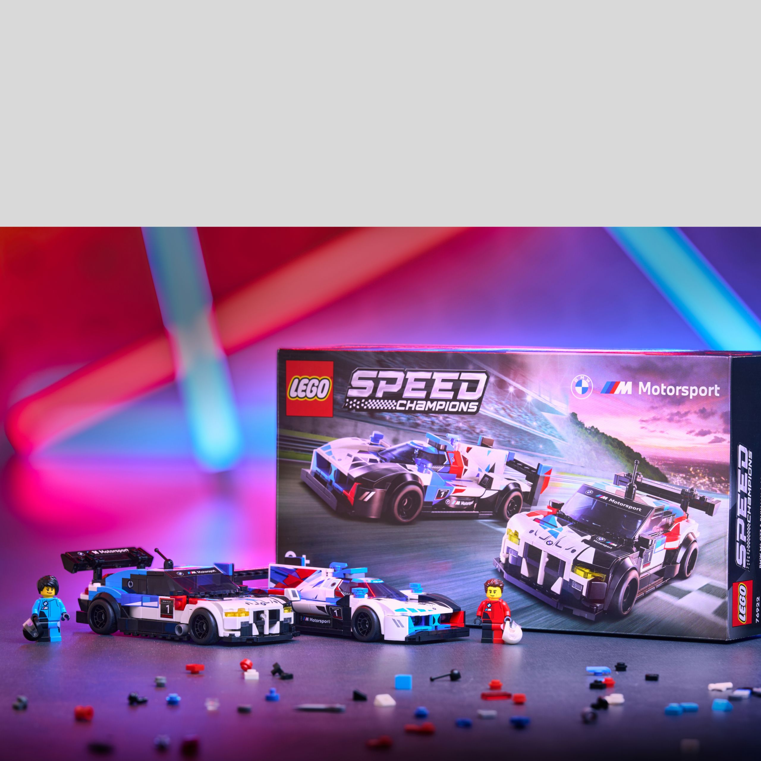 BMW Lifestyle Hračky a děti sada BMW Lego Speed BMW M Motorsport s cestovním závodním vozem BMW a figurkami Lego