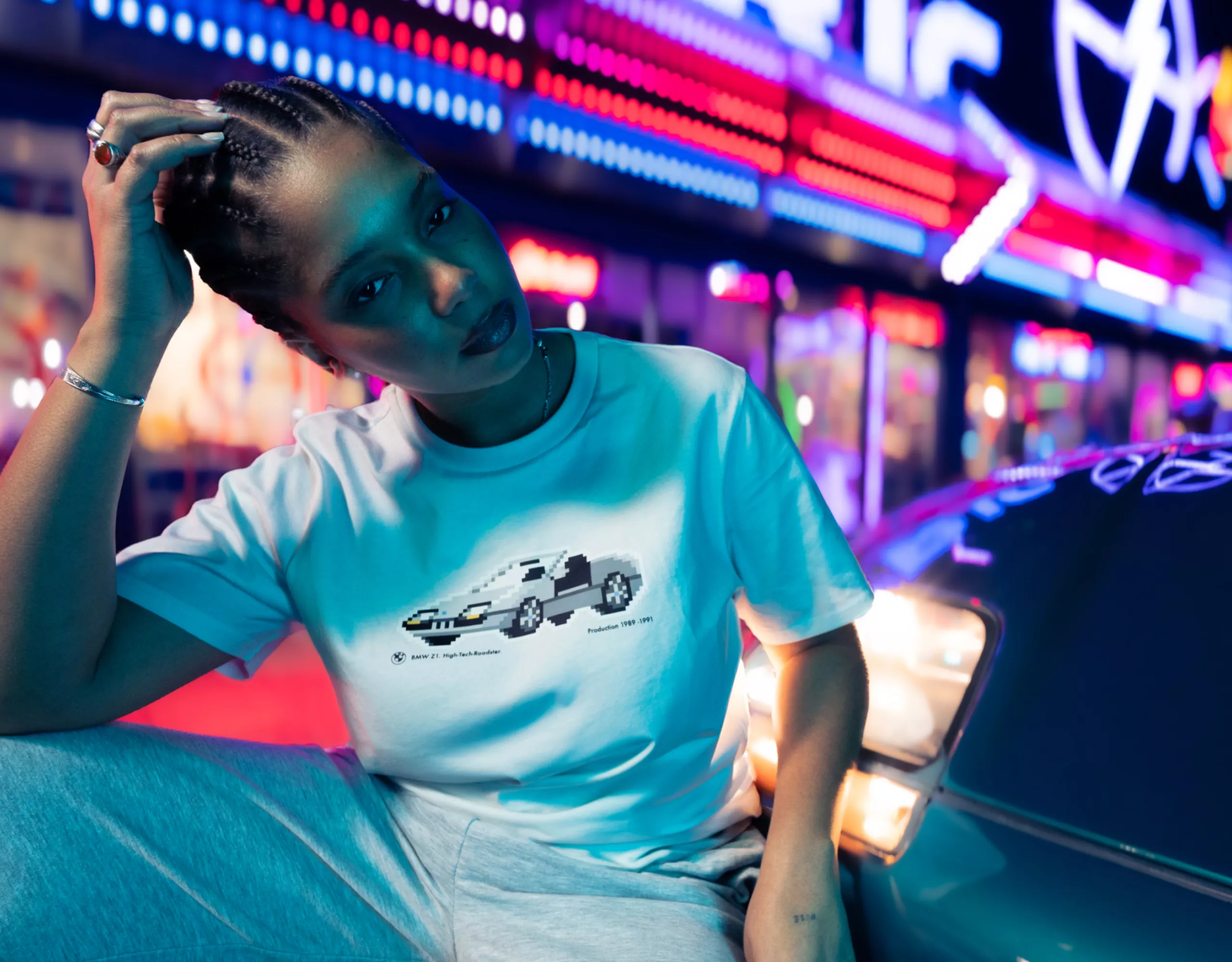 T-shirt BMW Lifestyle de couleur blanche orné du dessin d'une BMW Z1 comme motif