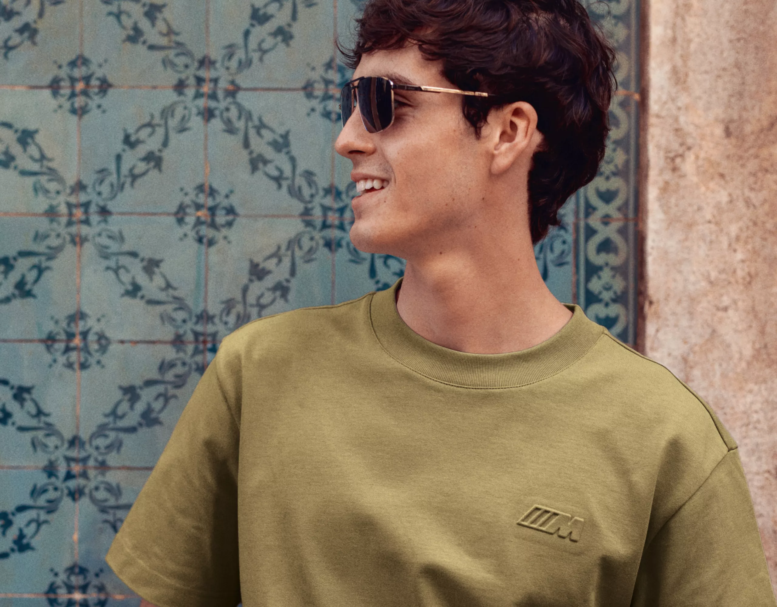 BMW Lifestyle : T-shirt BMW M avec contours du logo M sur la poitrine