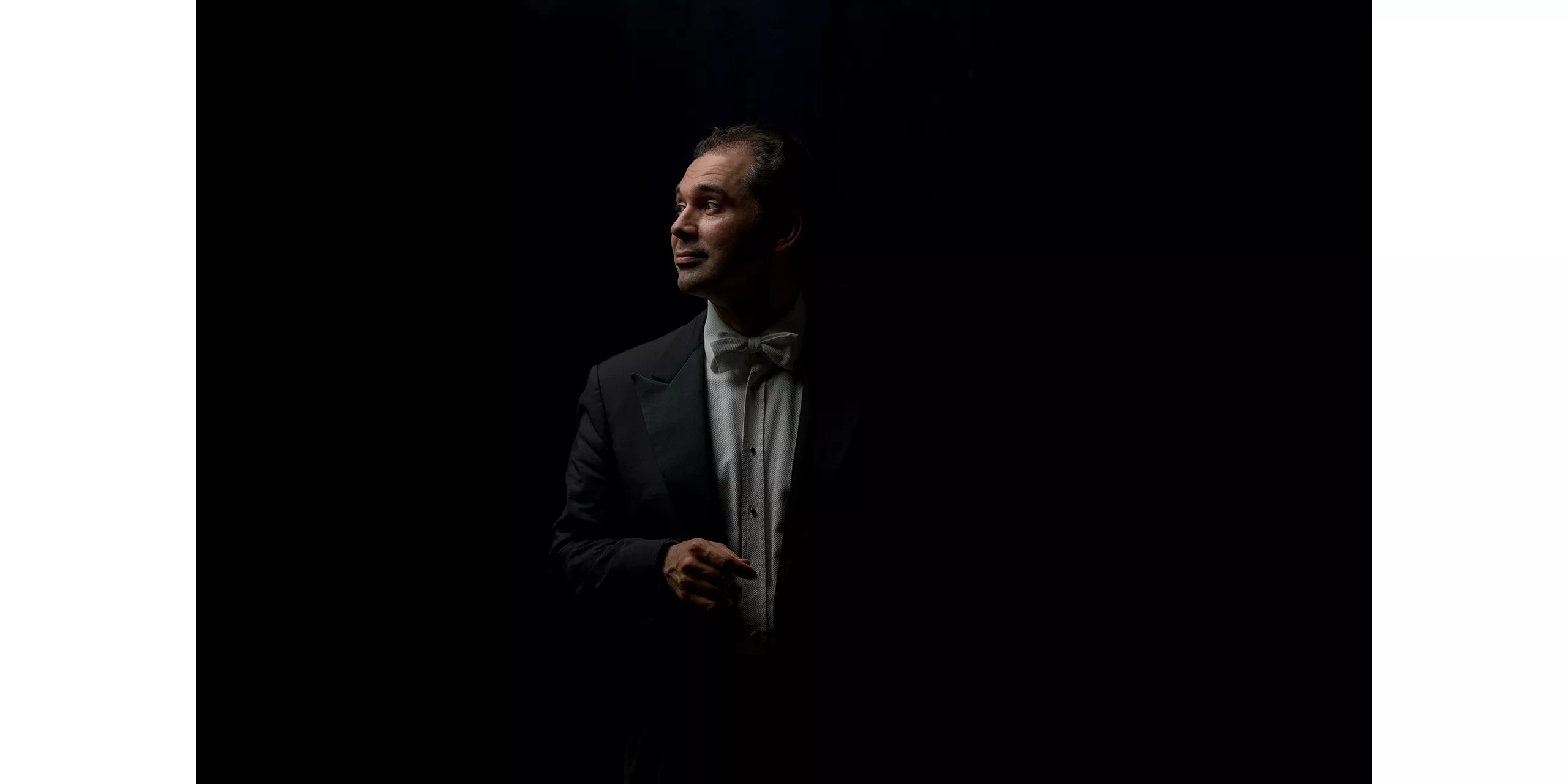 トゥガン・ソヒエフ（指揮）