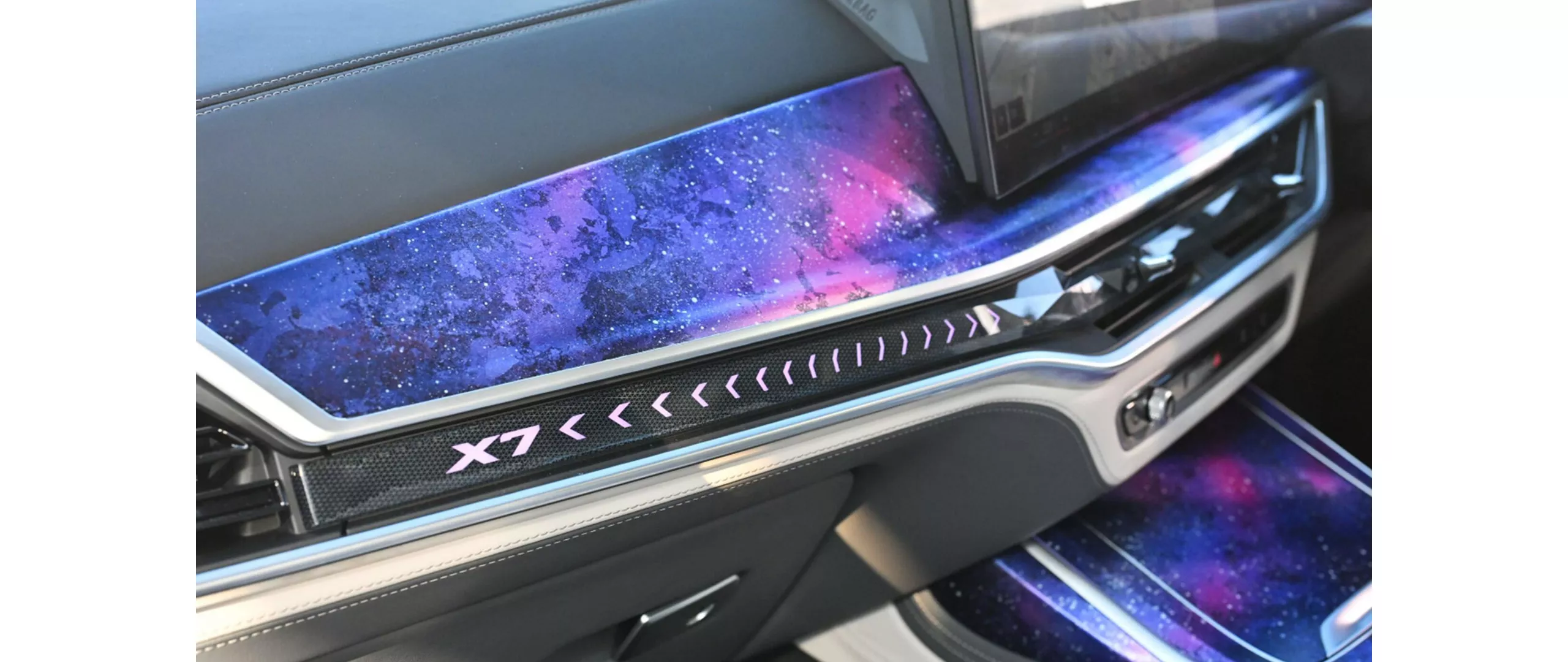 BMW X7 “NISHIKI LOUNGE”