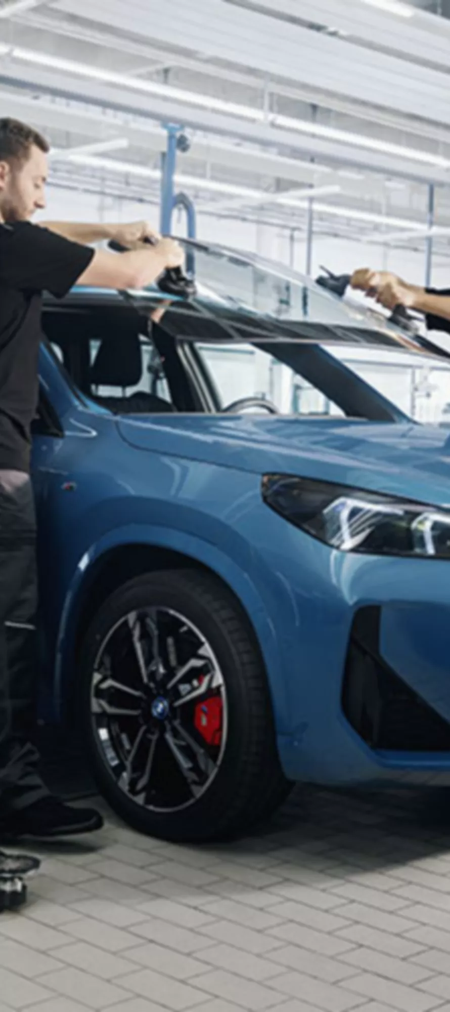 Te regalamos un juego de escobillas limpiaparabrisas originales BMW