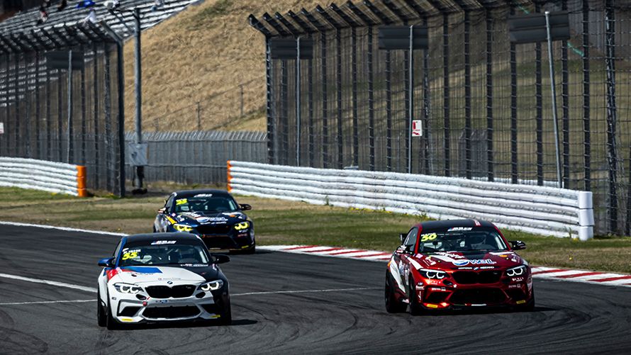BMW & MINI Racing オフィシャル ソーシャルメディア