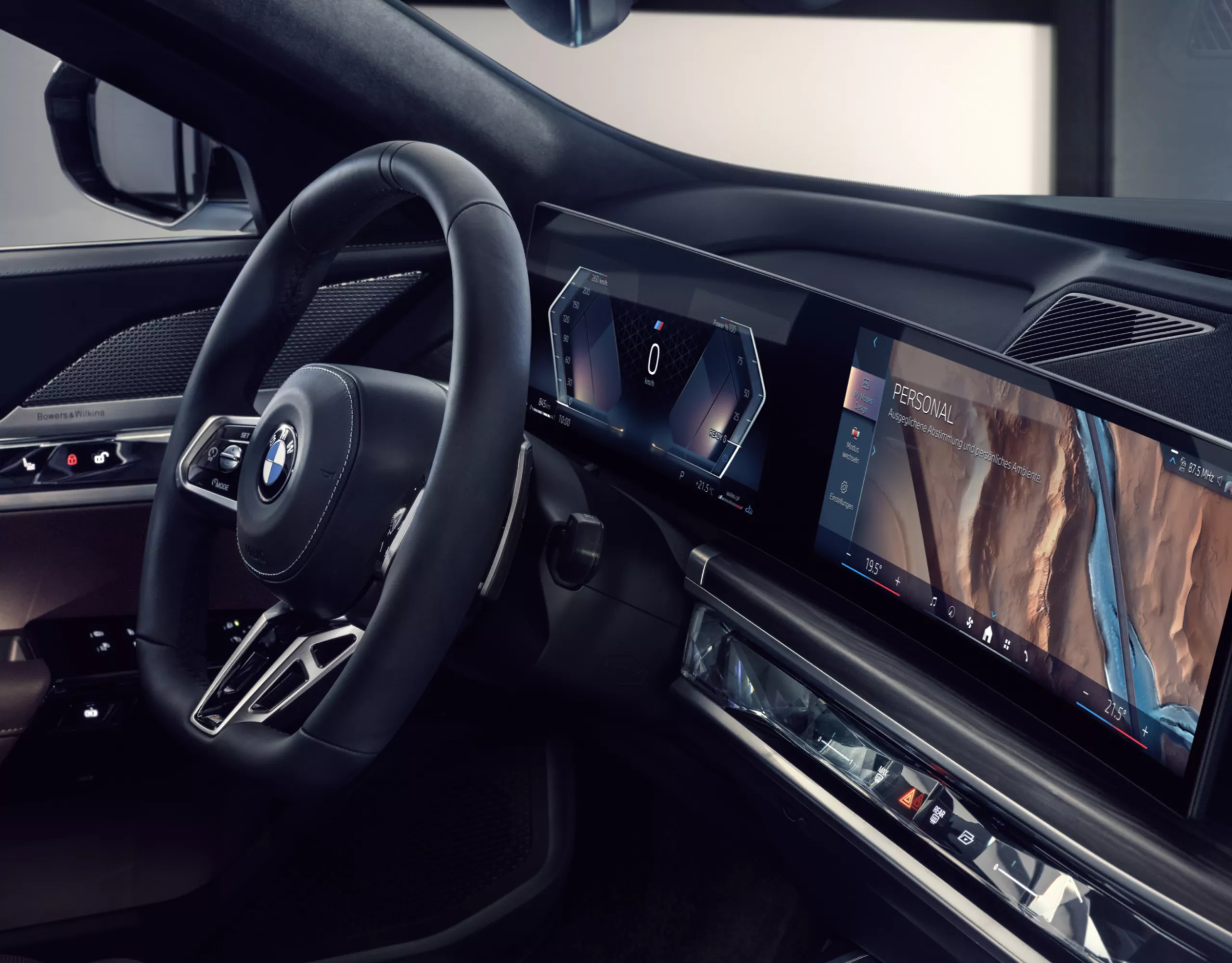 BMW Cockpit mit Lenkrad, Instrumenten und Display