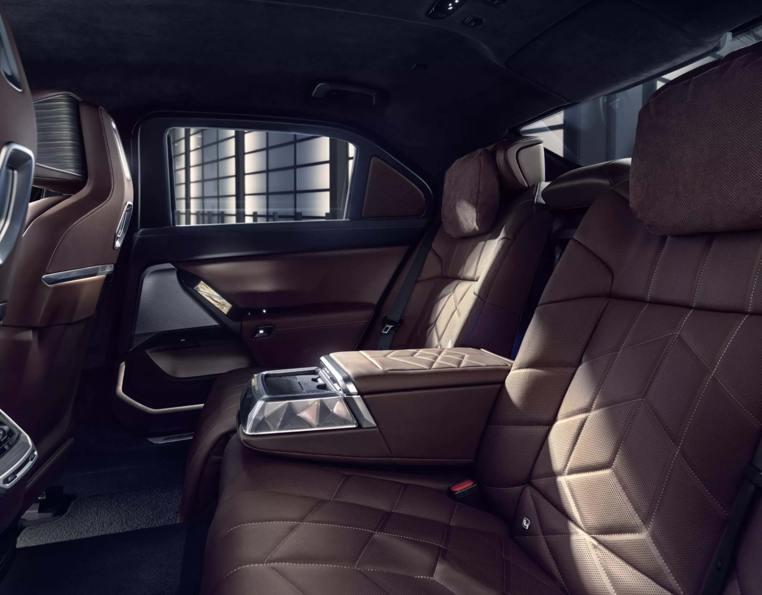 BMW Innenansicht hintere Sitzreihe mit Executive Lounge Seating