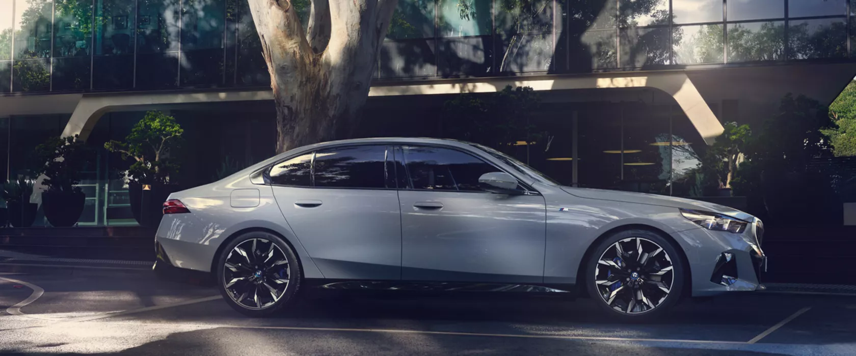 BMW i5