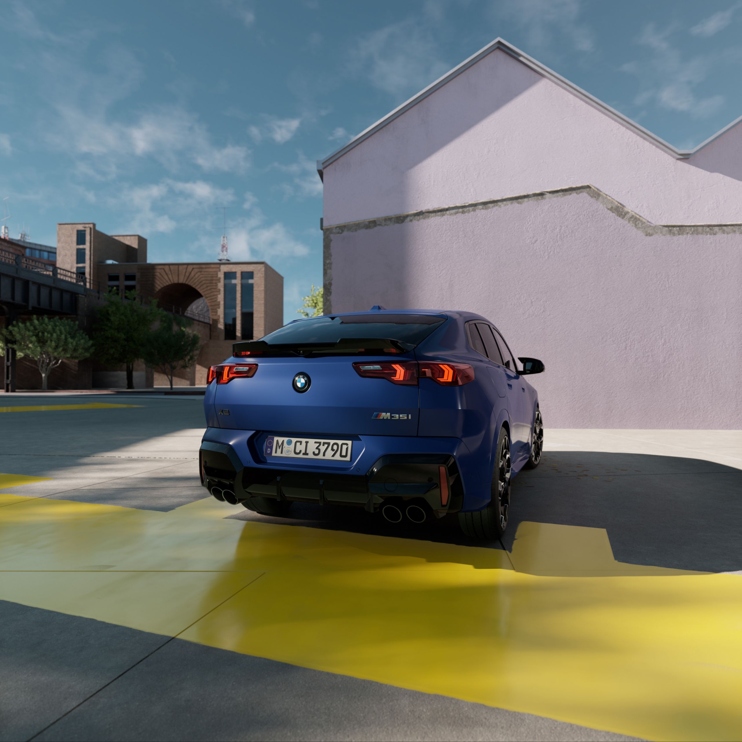 BMW X2 M35i edestä katsottuna kaupunkiympäristössä
