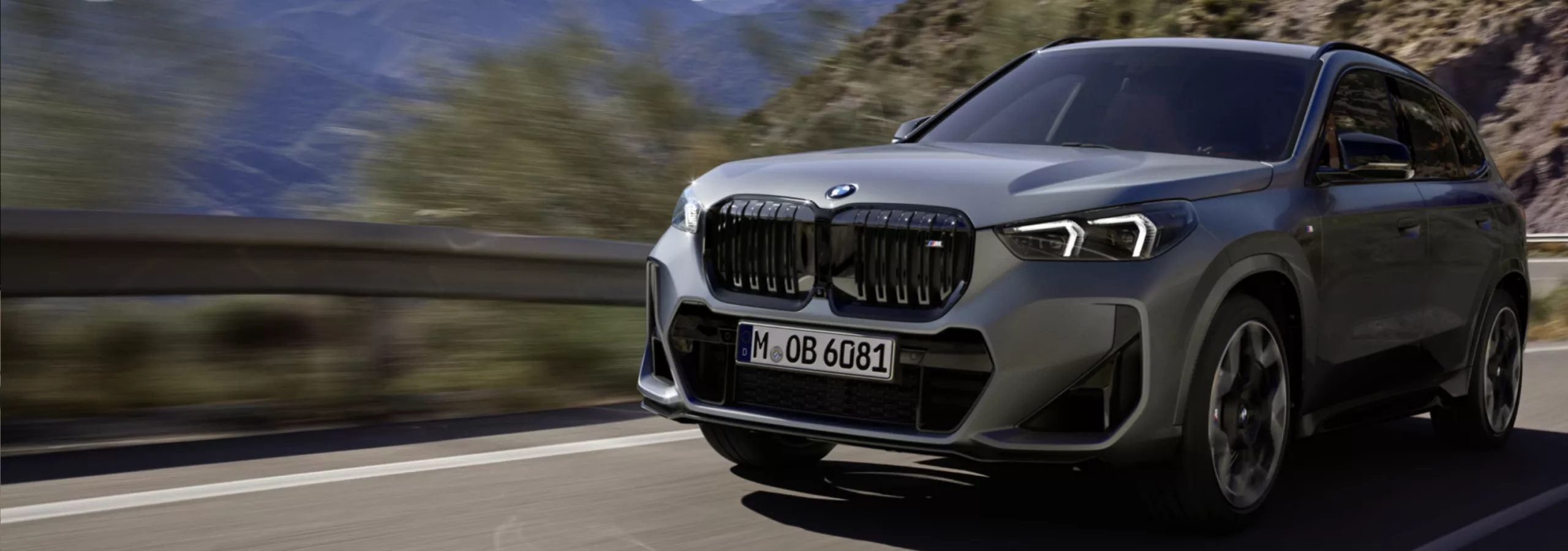 BMW X1 装備・価格表
