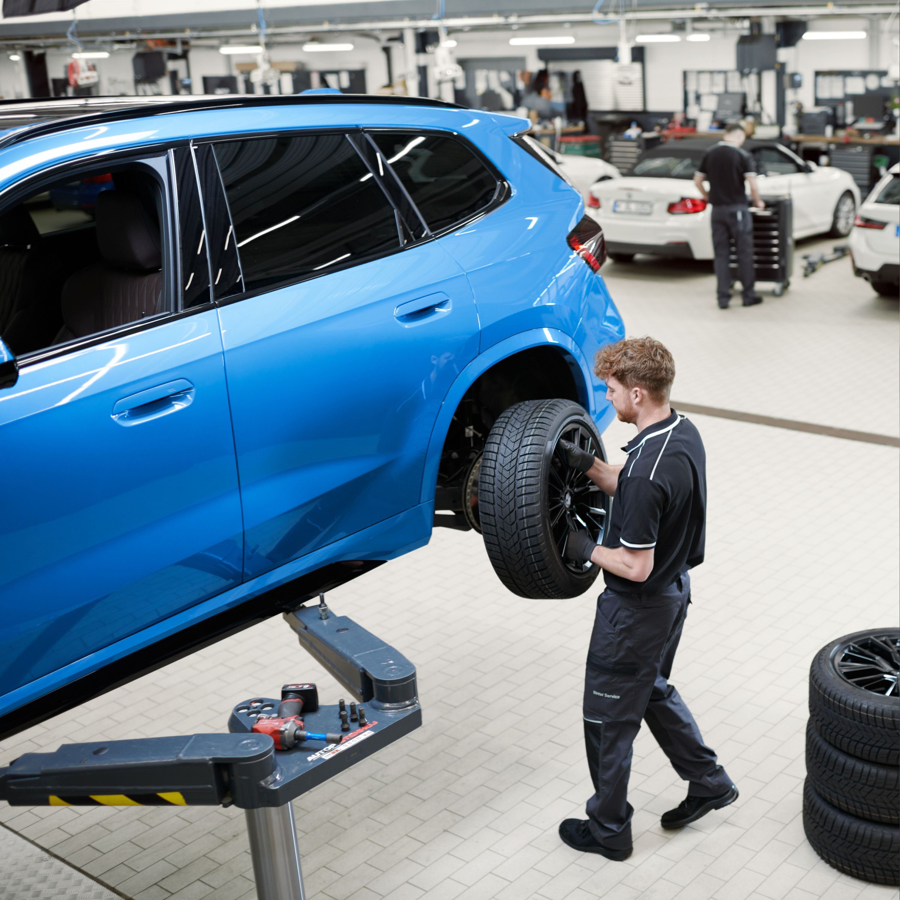 BMW wheels and tyres tyre change