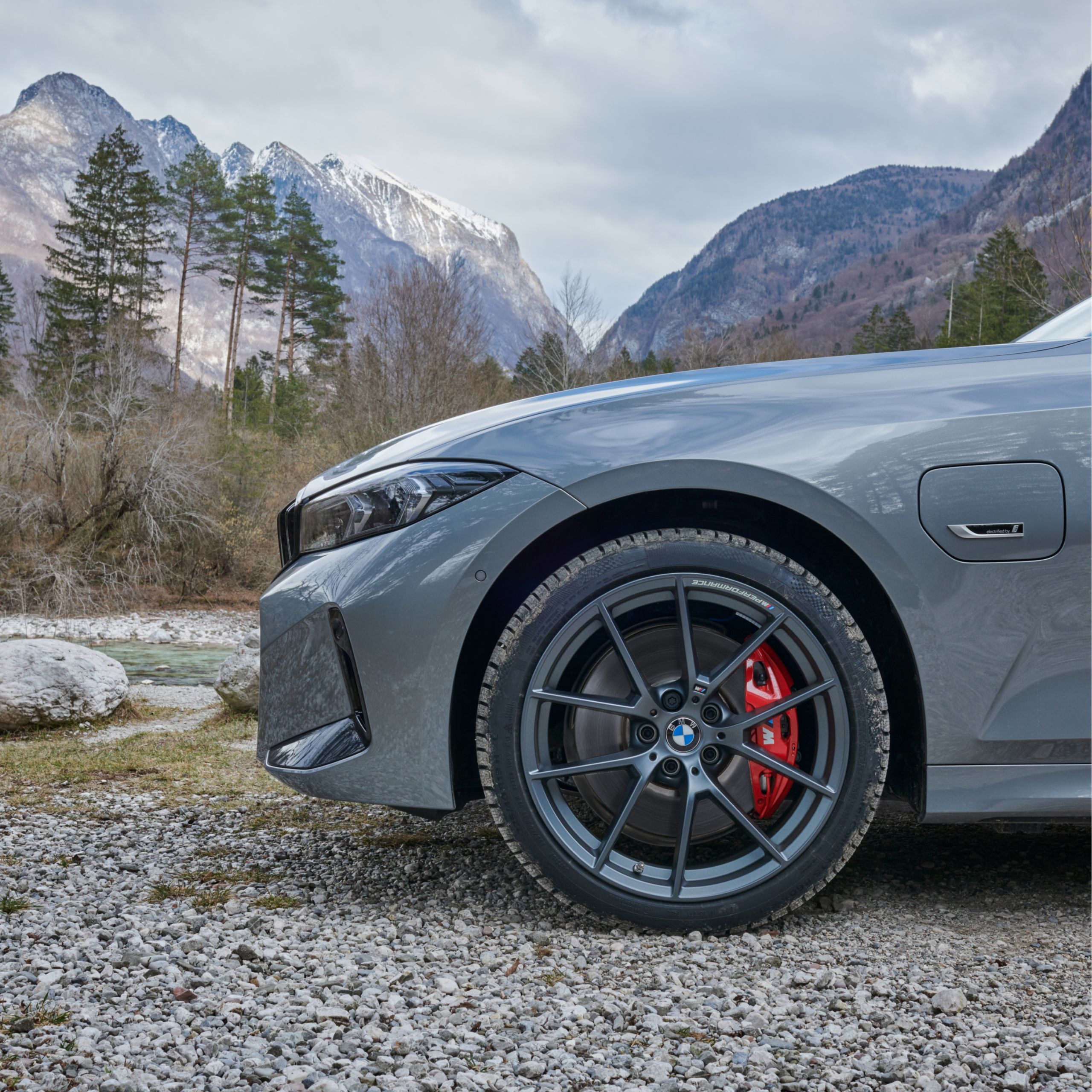 Originalna BMW M Performance guma na BMW prednjem kotaču