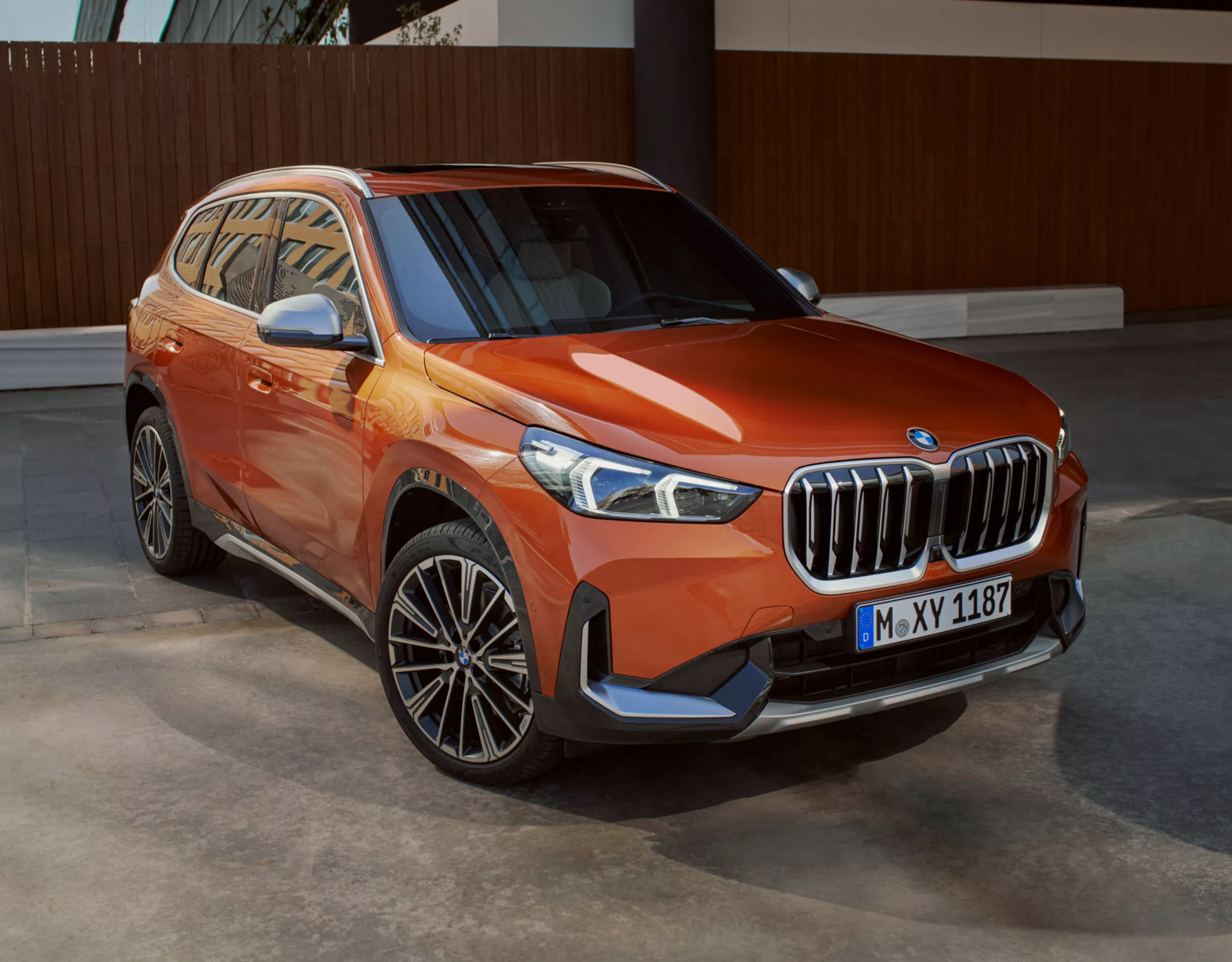 BMW iX1