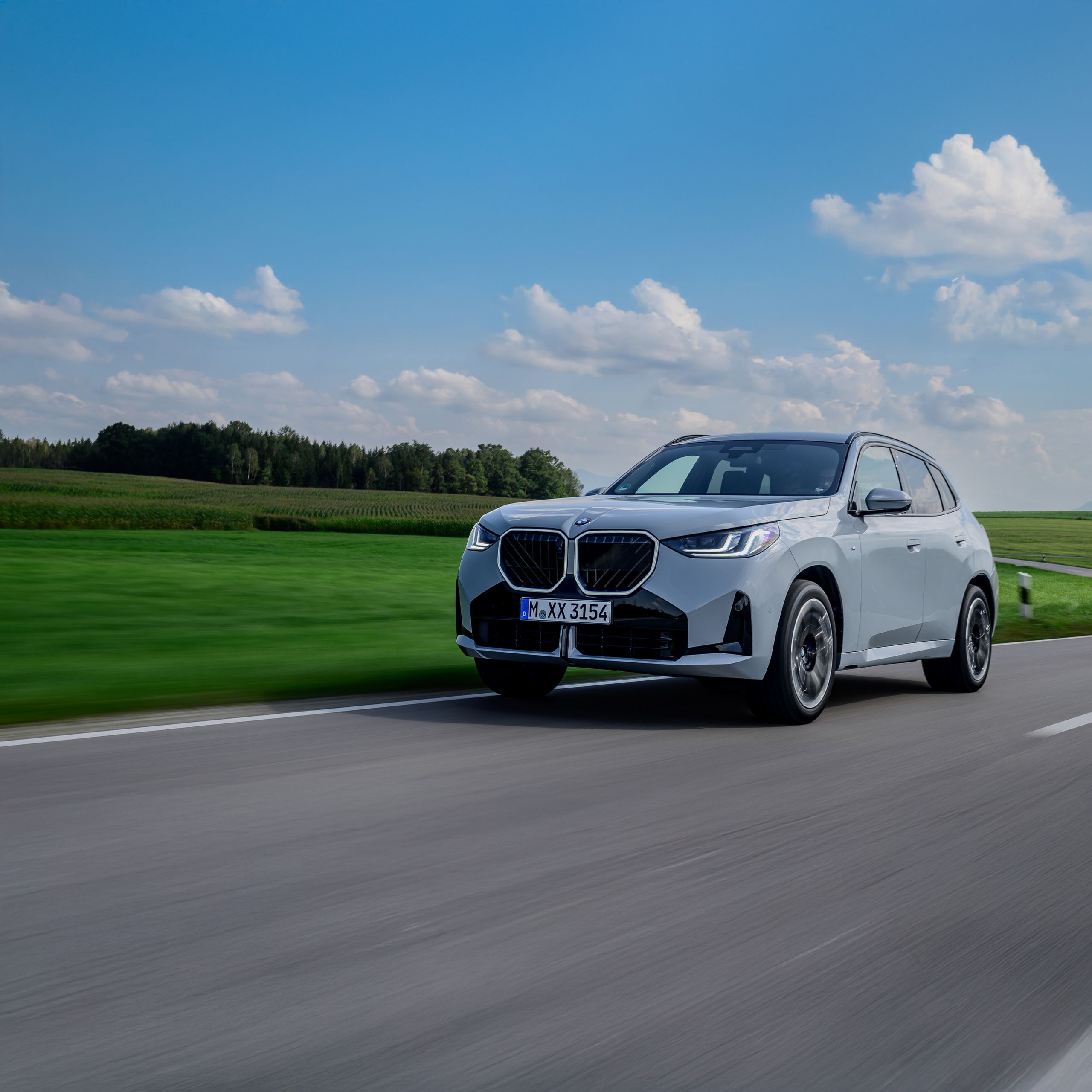Teaser do BMW X3 G45 2024.