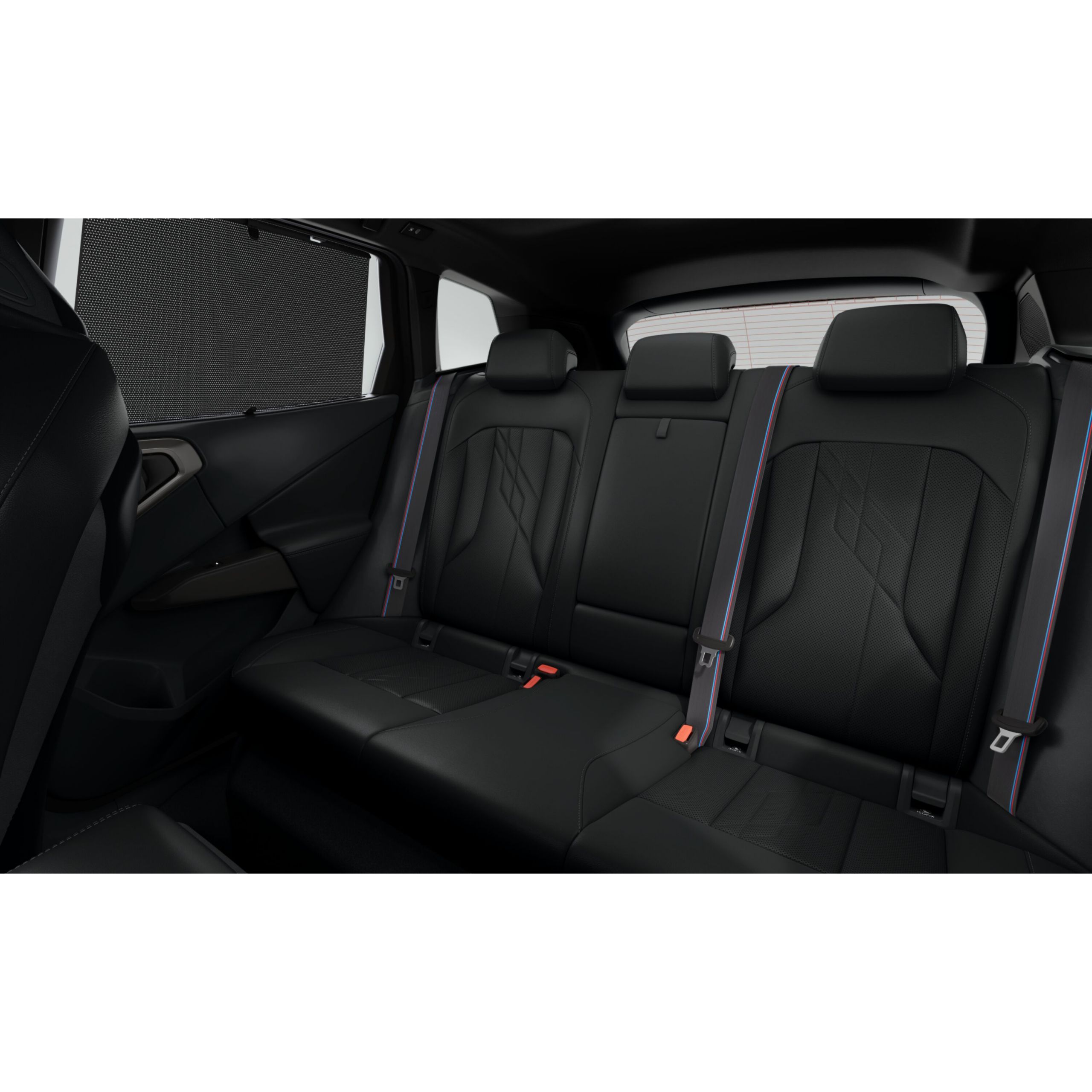 Assentos traseiros e ambiente espaçoso do BMW X3 SUV.