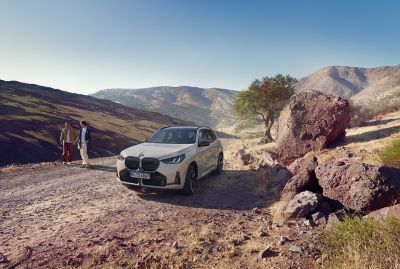 BMW X3 M50 xDrive white front view 