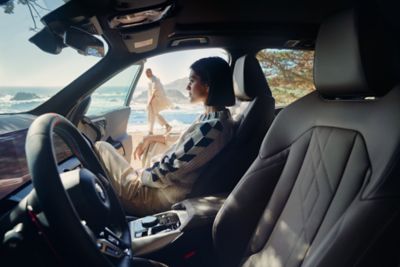 BMW X3 M50 xDrive white interior 